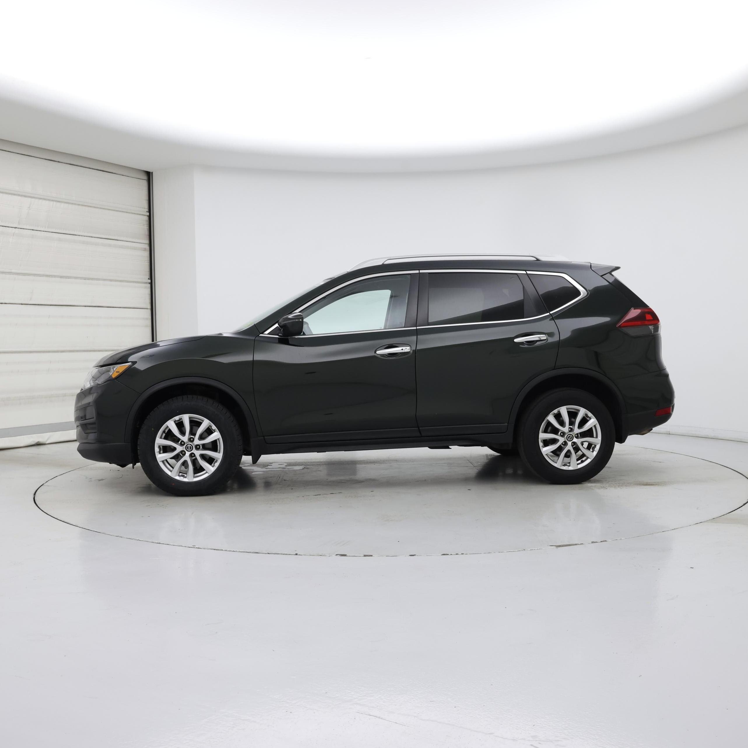 Thumbnail: 2019 Nissan Rogue - 3