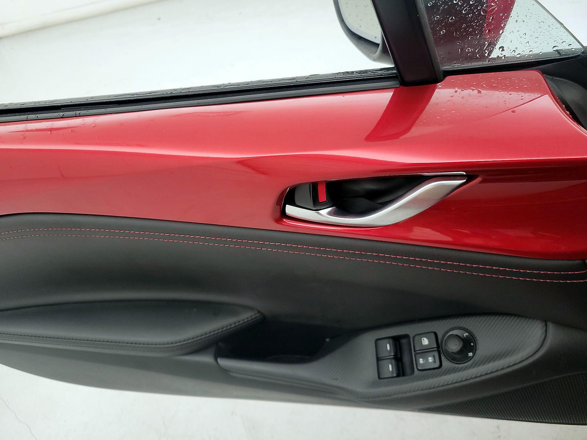 Thumbnail: 2016 Mazda MX-5 Miata - 12