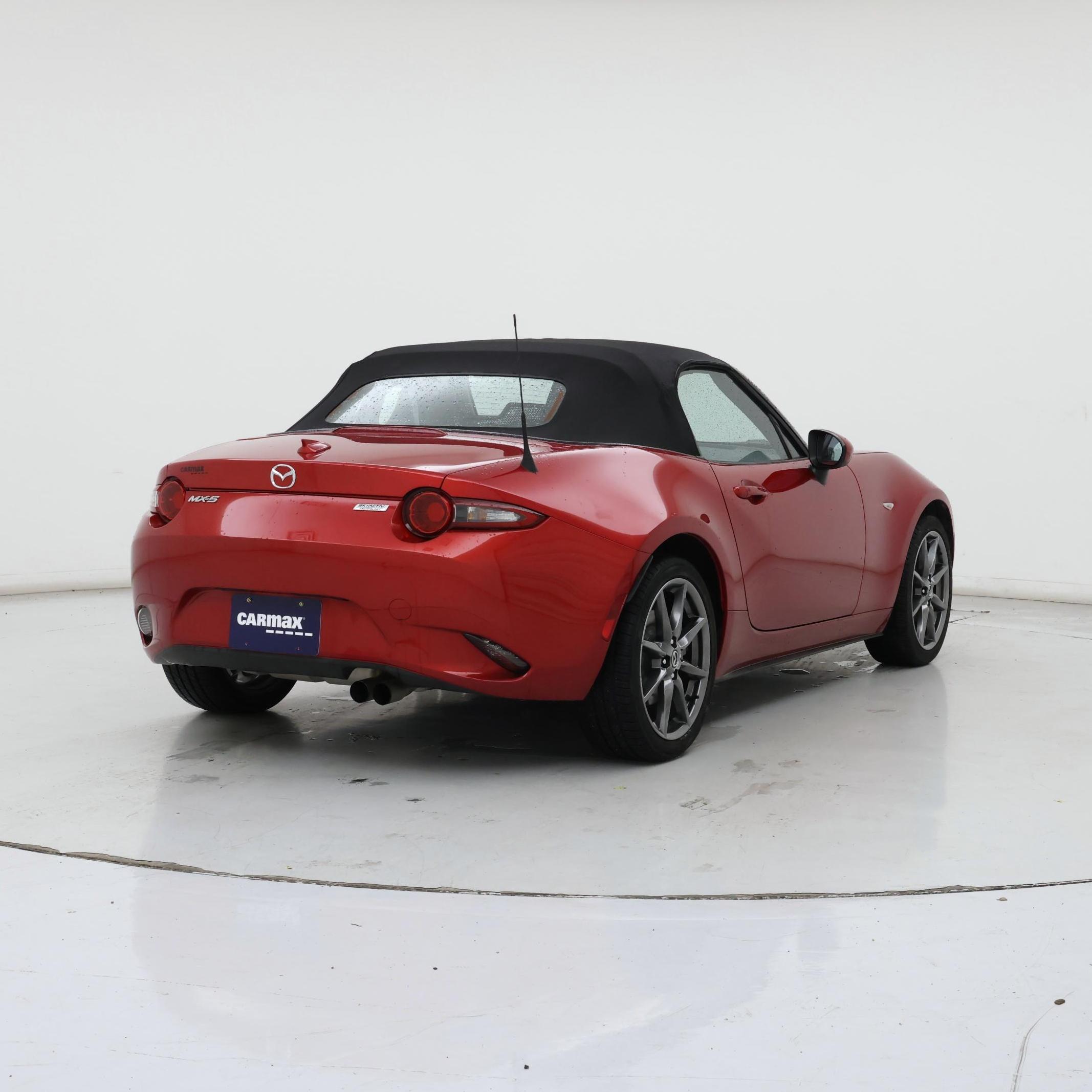 Thumbnail: 2016 Mazda MX-5 Miata - 8