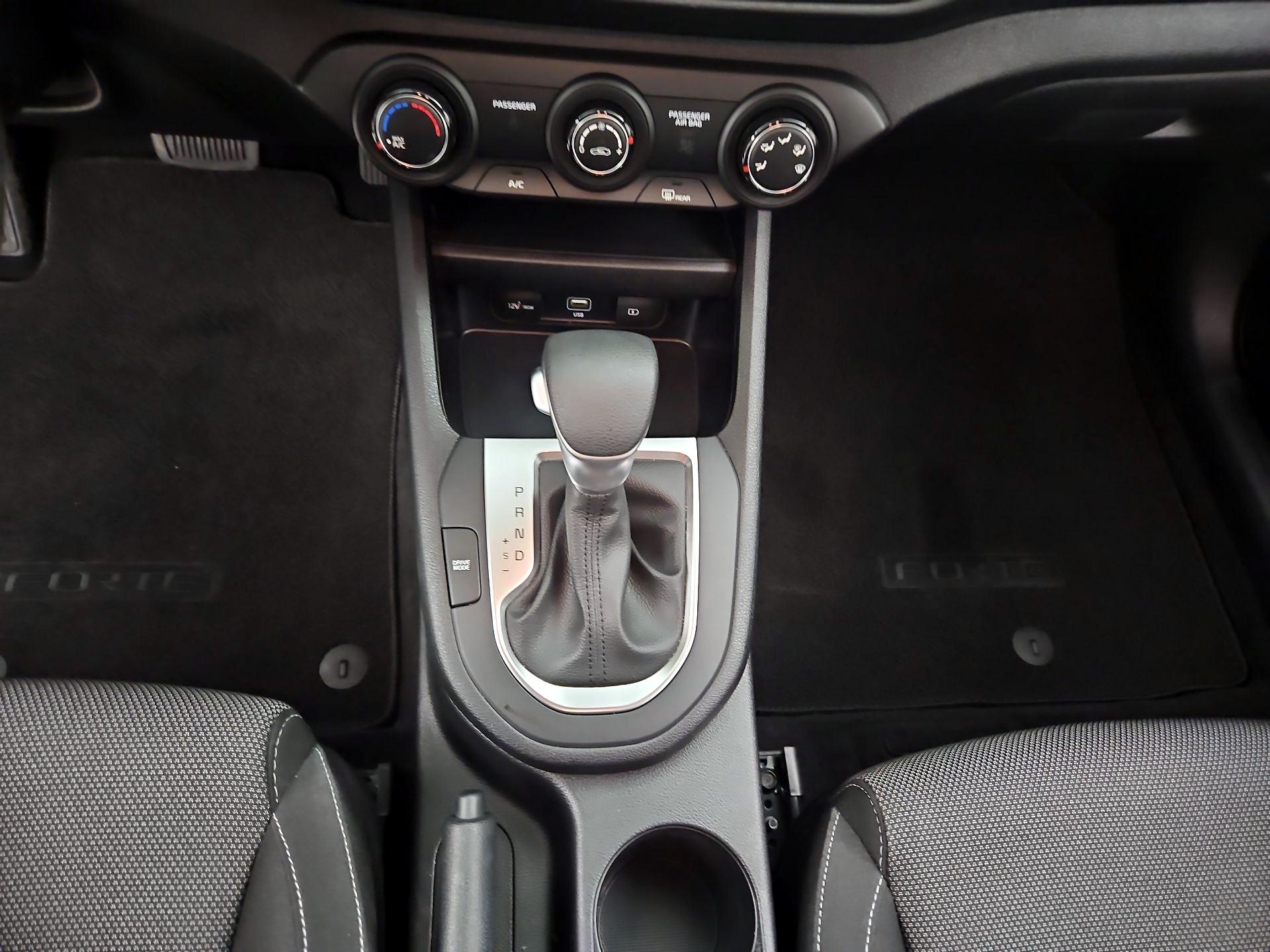 Thumbnail: 2024 Kia Forte - 17