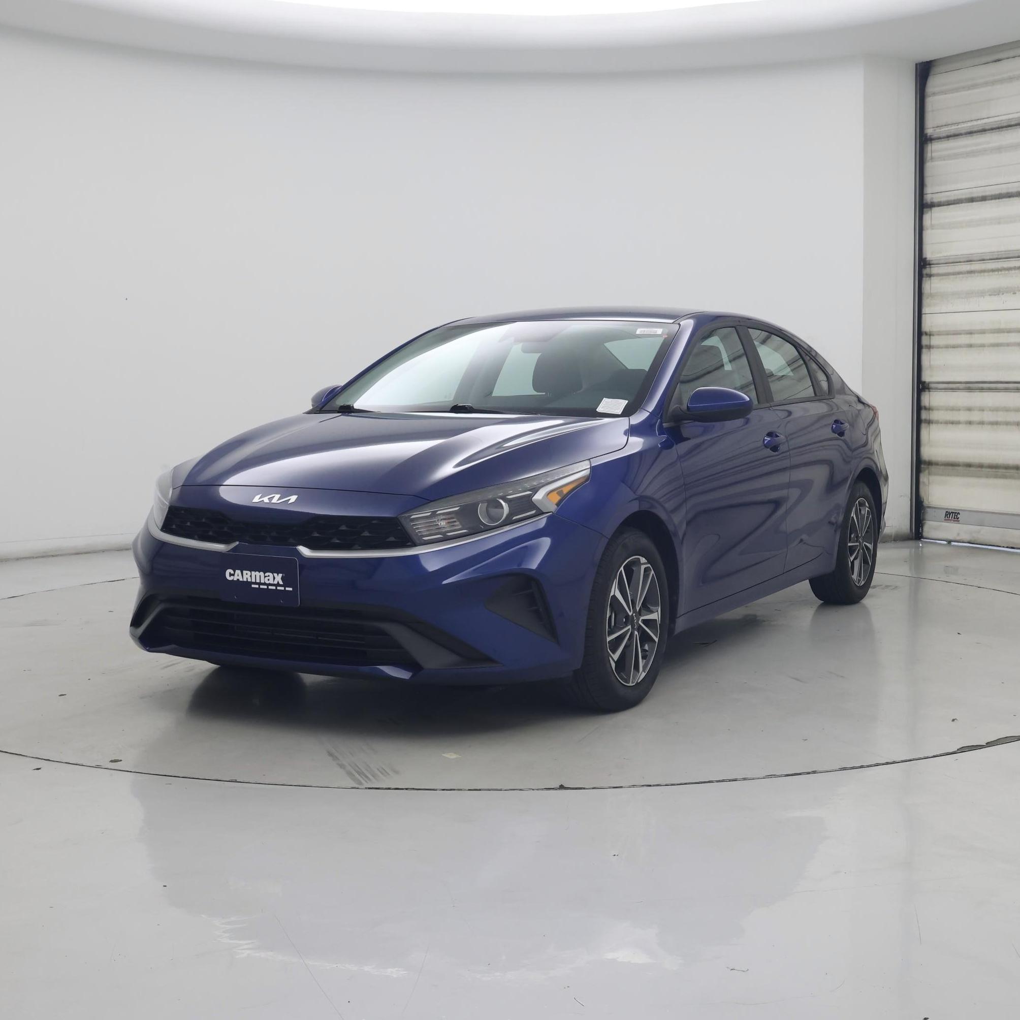 Thumbnail: 2024 Kia Forte - 4