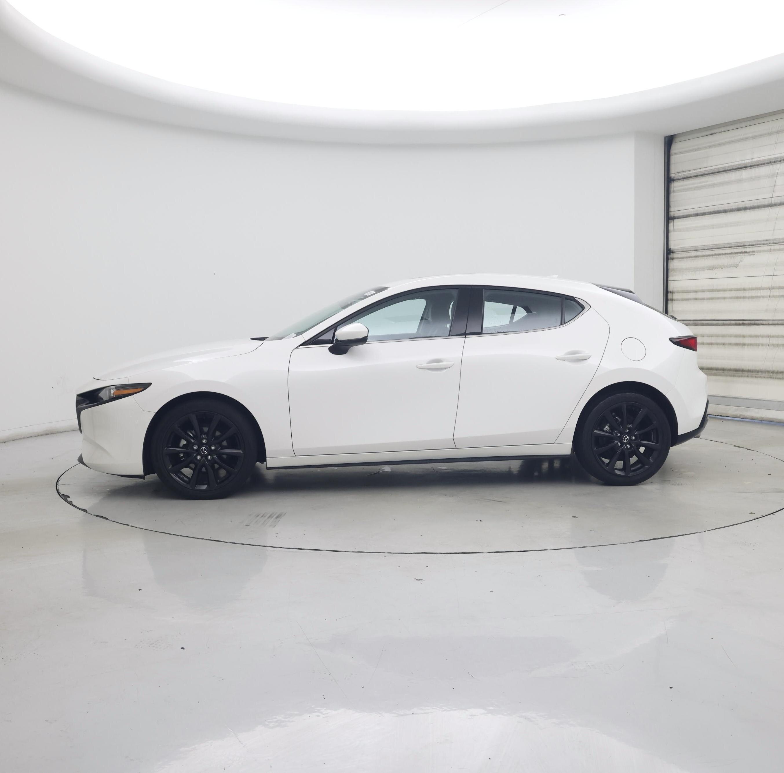 Thumbnail: 2022 Mazda Mazda3 - 3