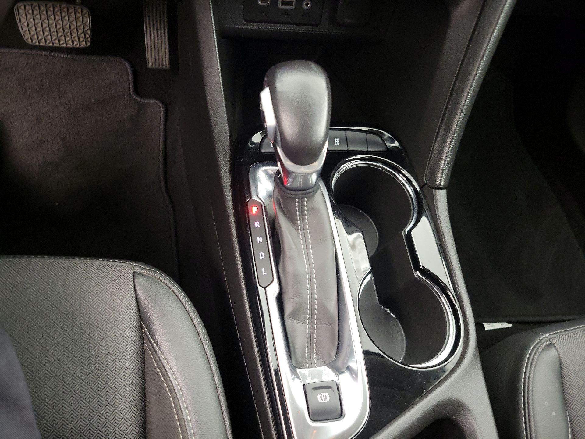 Thumbnail: 2022 Buick Encore GX - 18