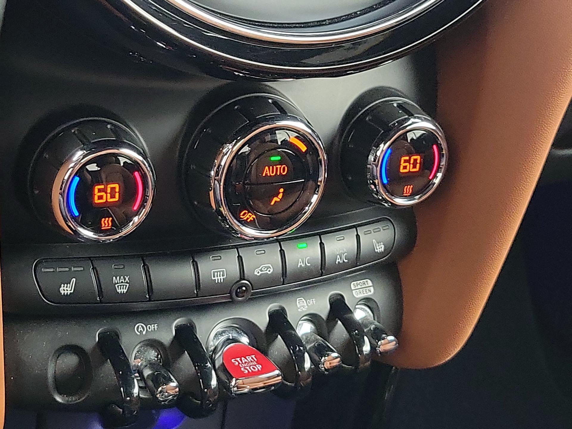 Thumbnail: 2019 MINI Cooper - 16