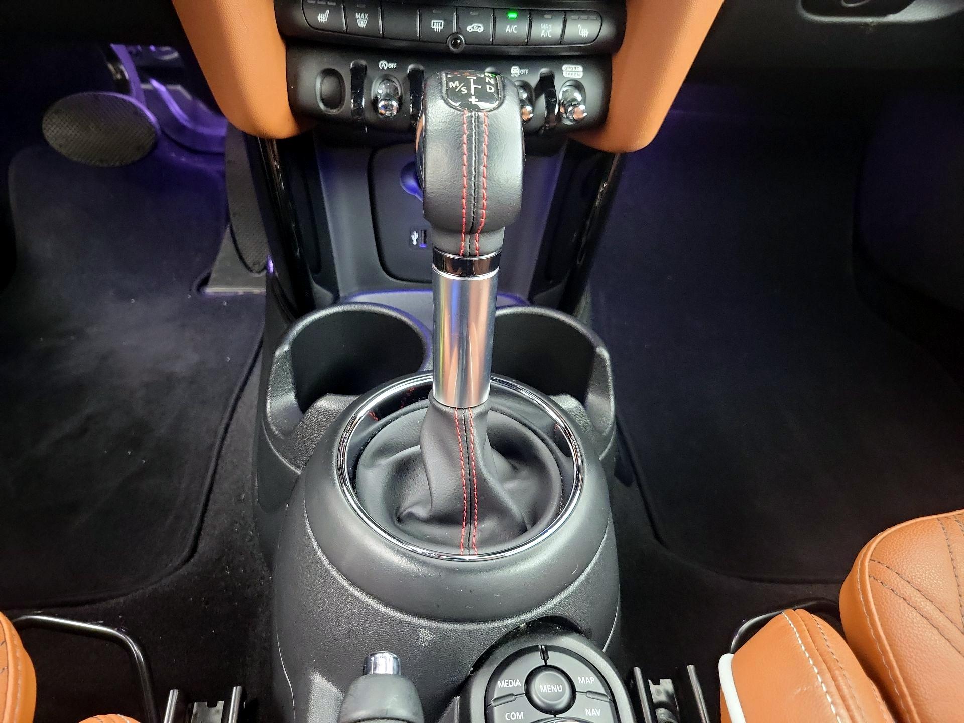 Thumbnail: 2019 MINI Cooper - 17