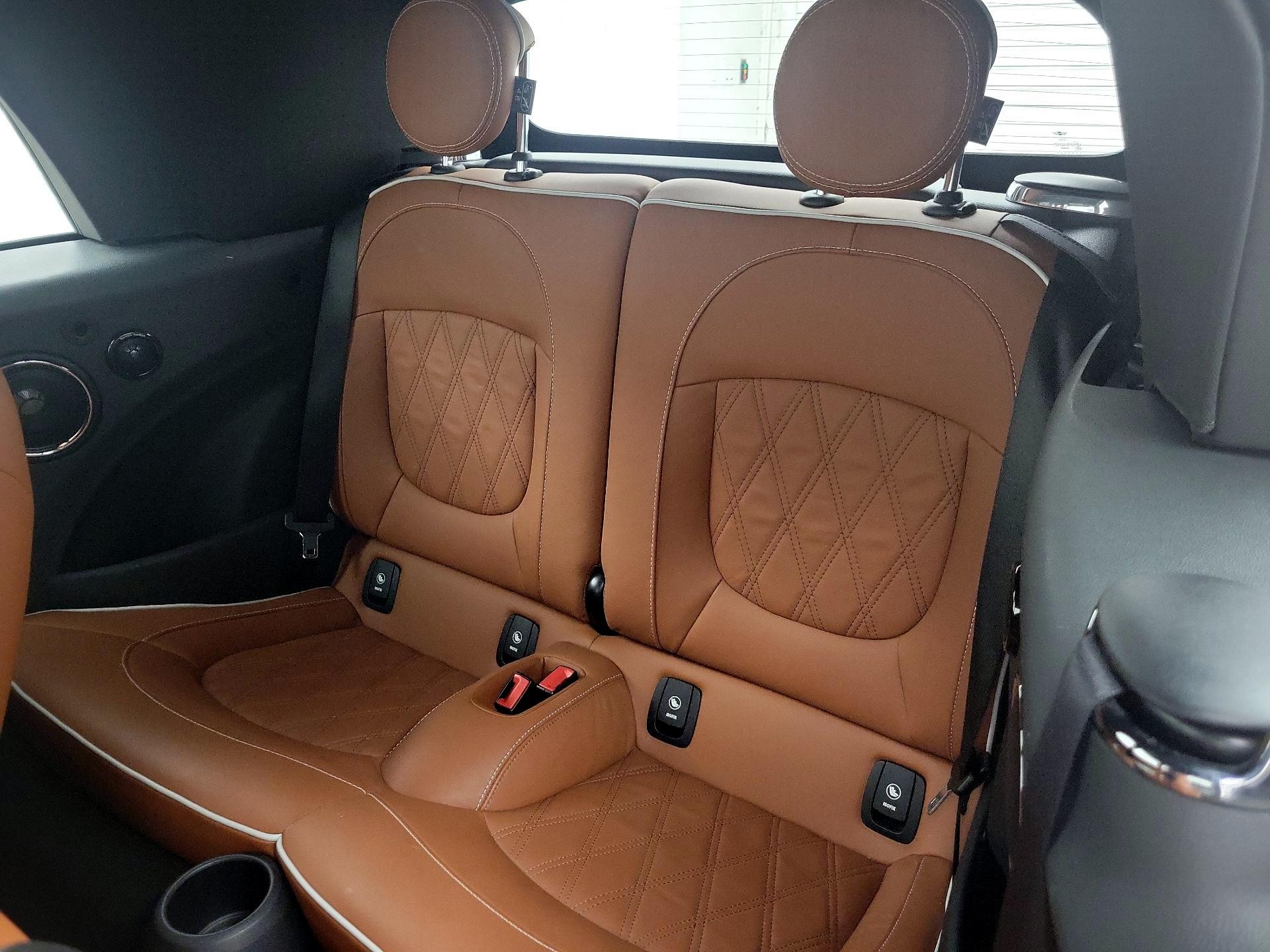 Thumbnail: 2019 MINI Cooper - 19