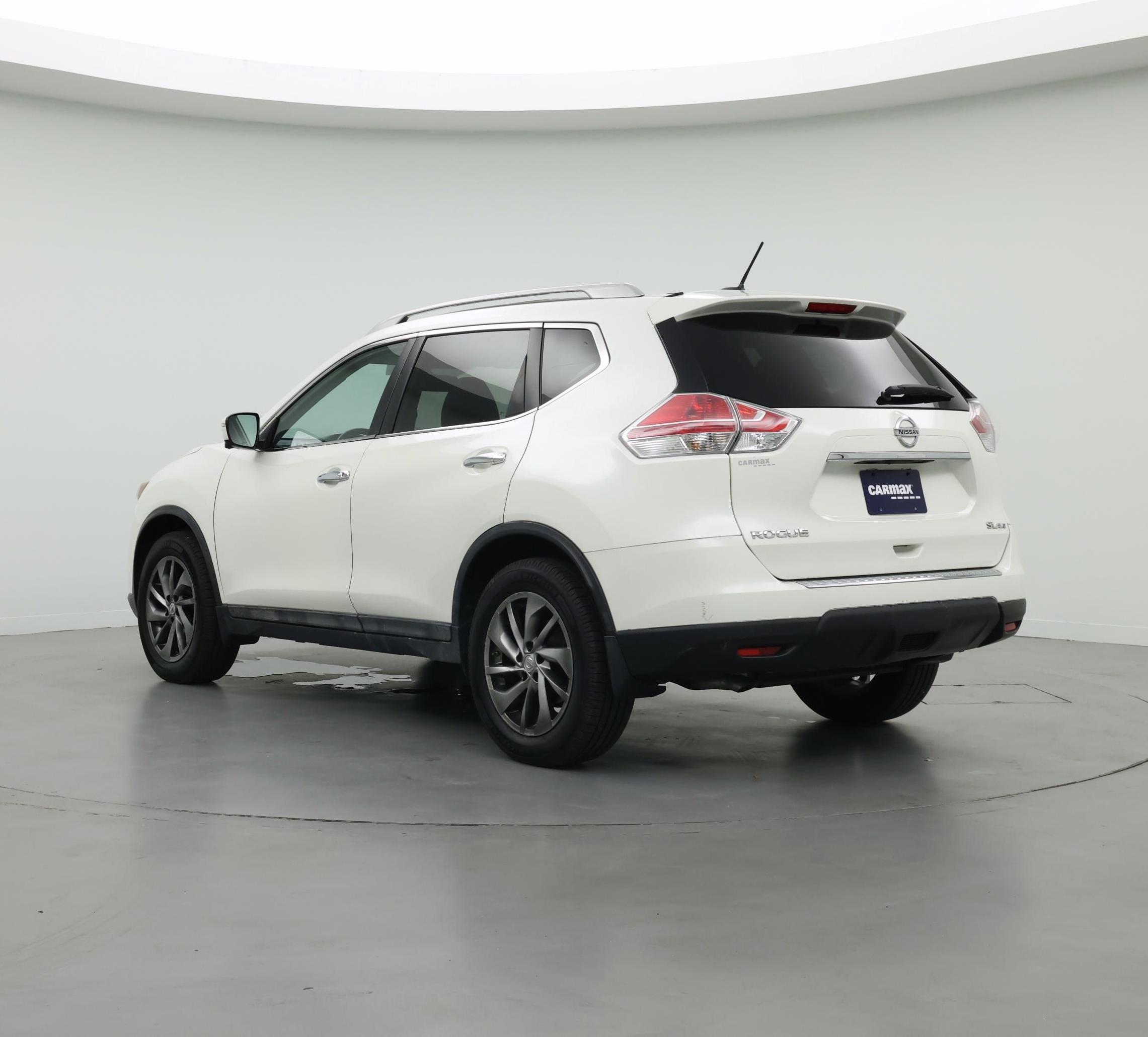 Thumbnail: 2015 Nissan Rogue - 2