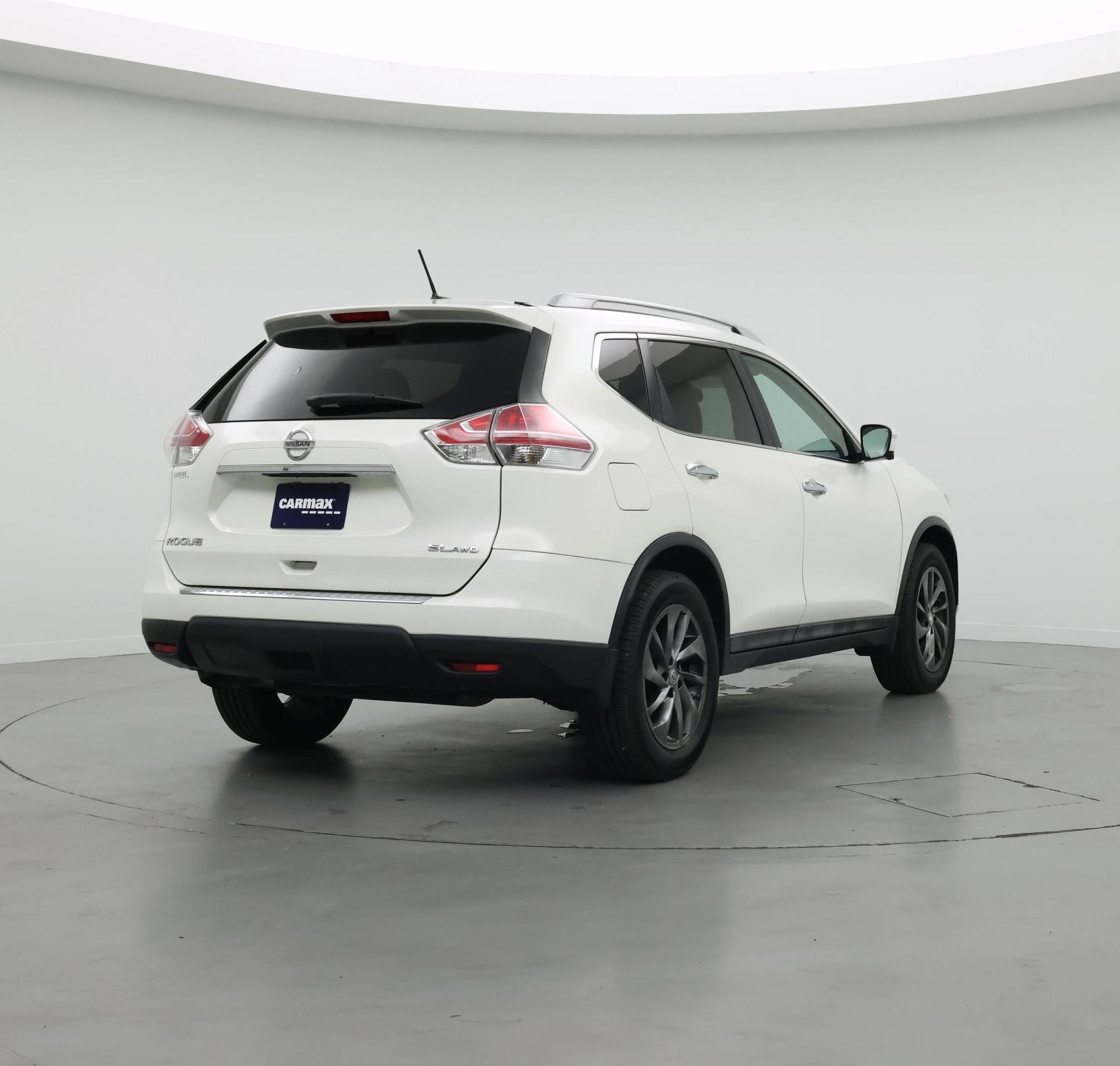 Thumbnail: 2015 Nissan Rogue - 8