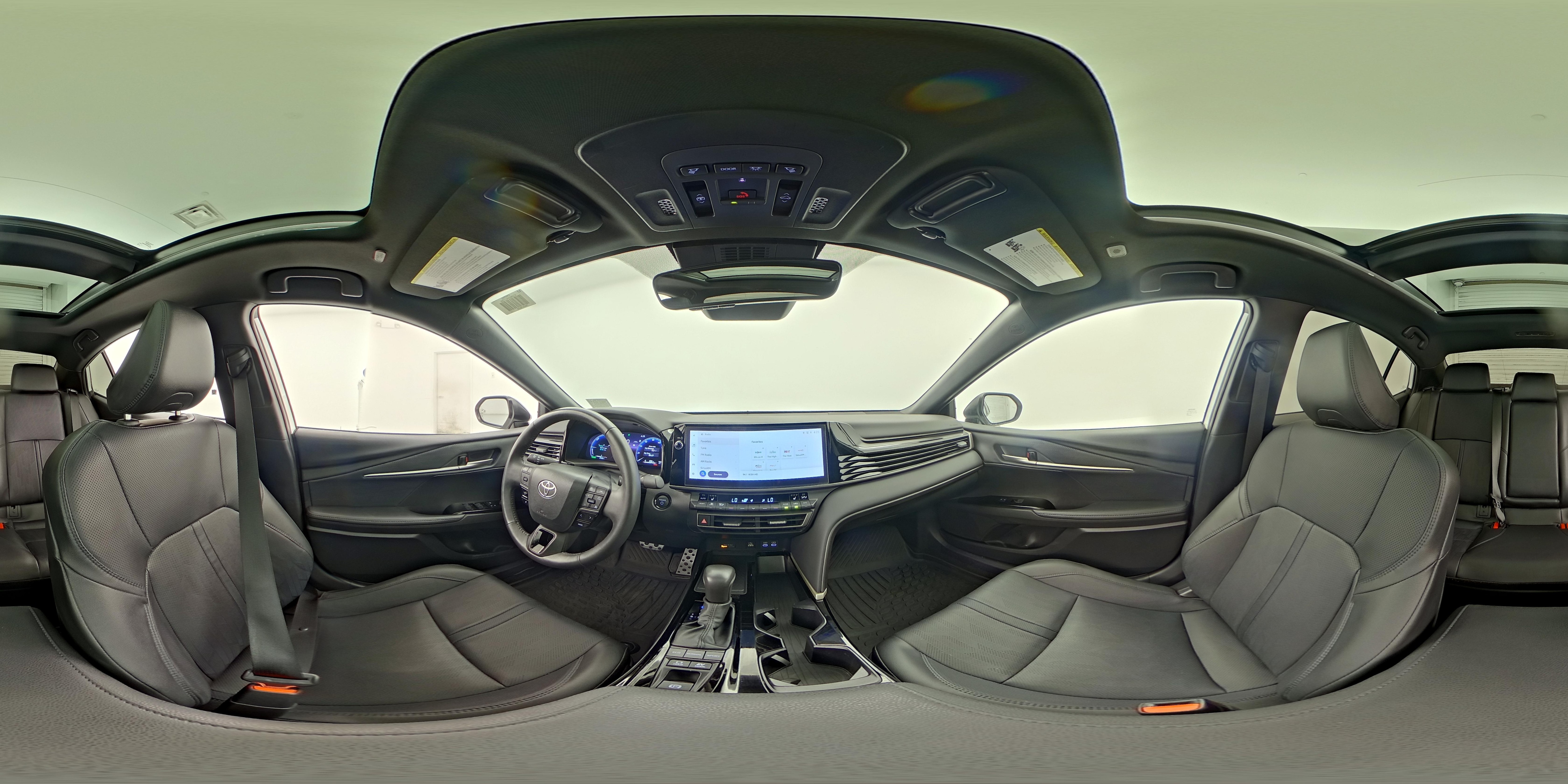 2025 Toyota Camry XSE - Photo 25