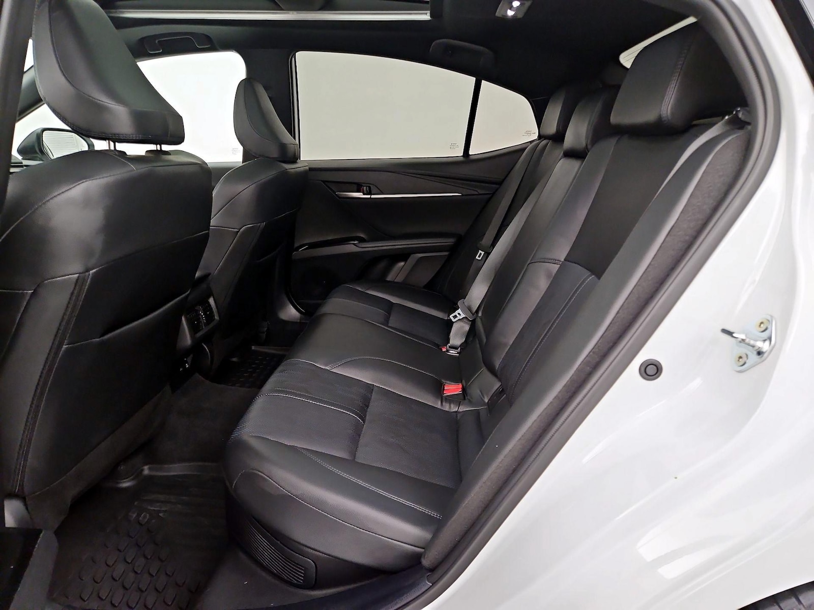 2025 Toyota Camry XSE - Photo 21