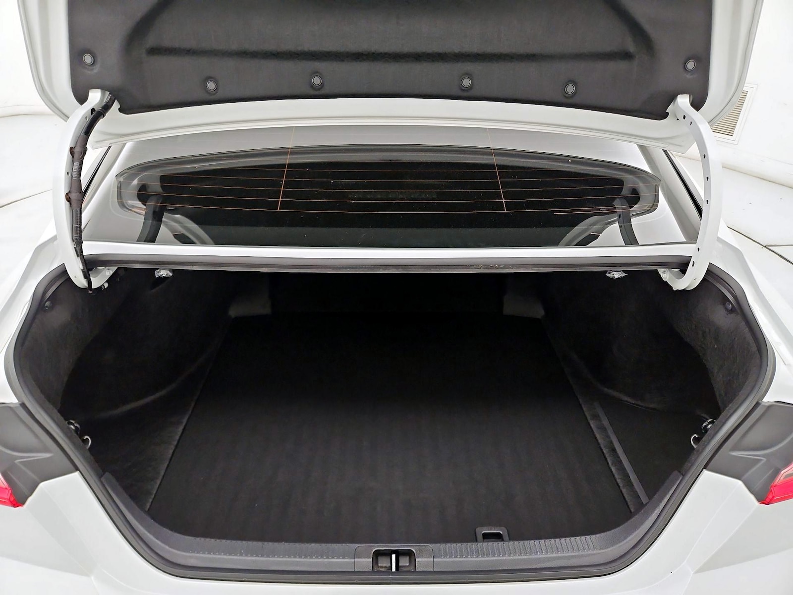 2025 Toyota Camry XSE - Photo 22