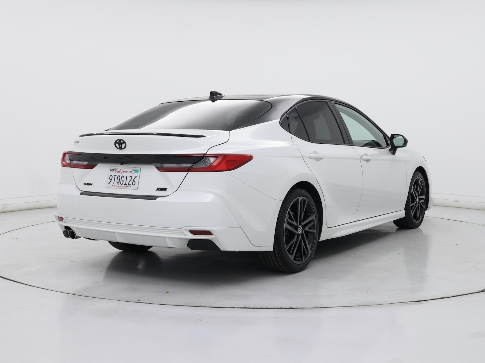 2025 Toyota Camry XSE - Photo 9