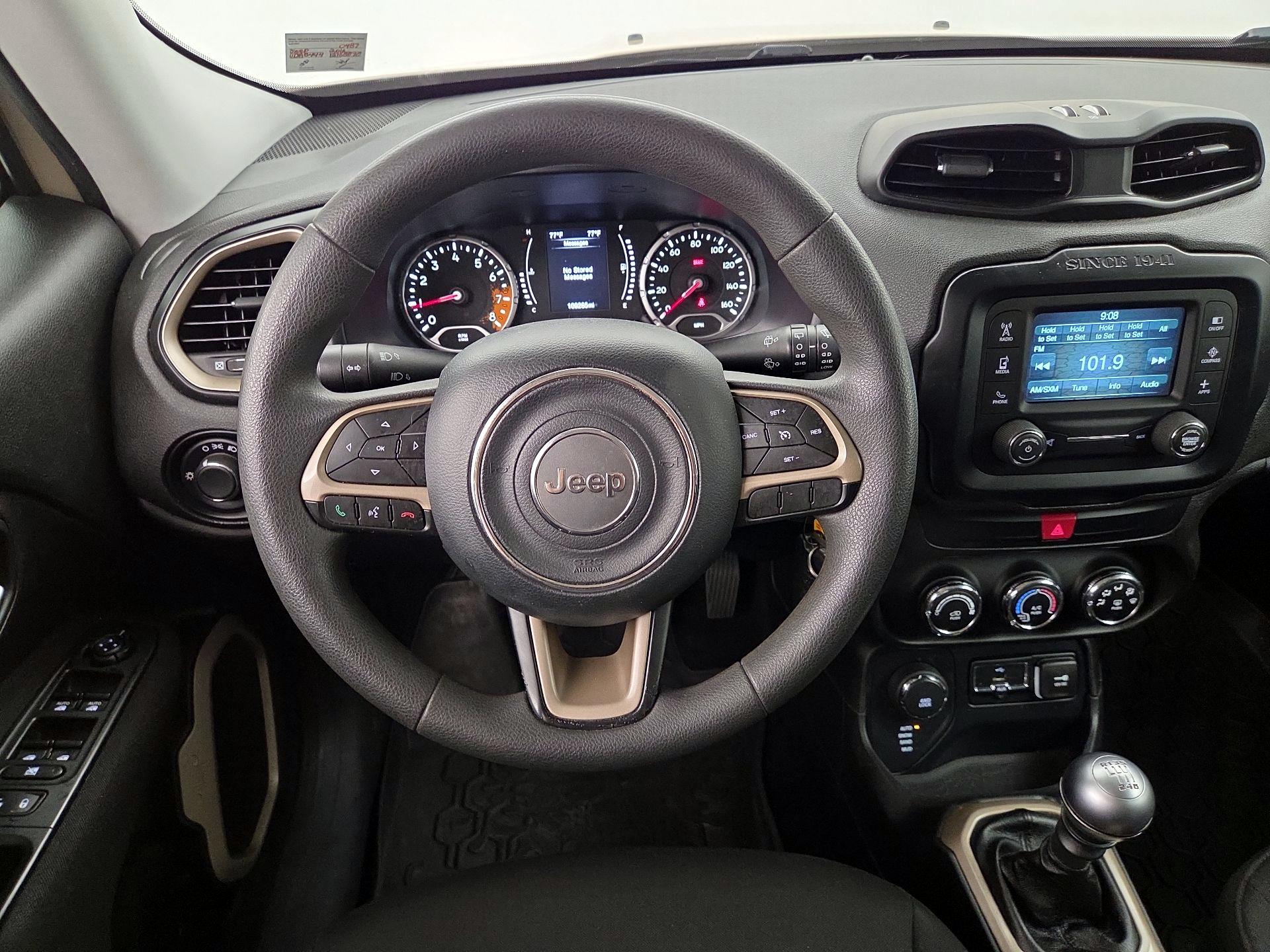 Thumbnail: 2016 Jeep Renegade - 10