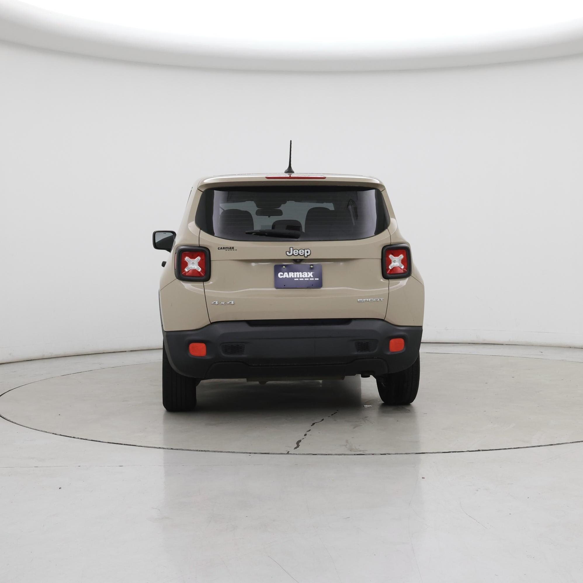 Thumbnail: 2016 Jeep Renegade - 6