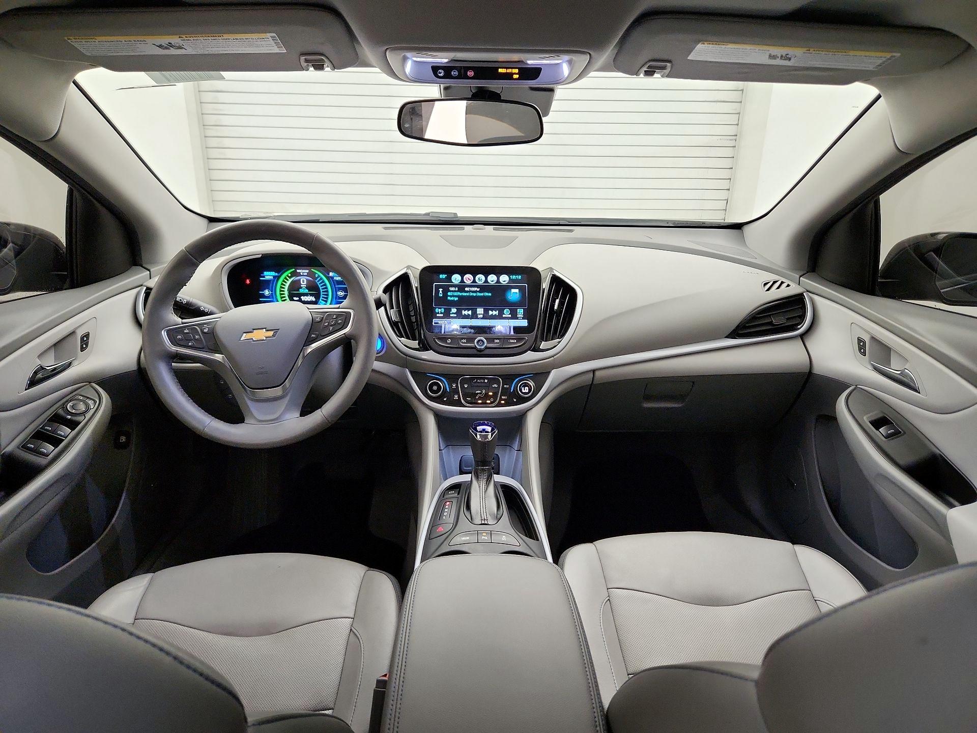 Thumbnail: 2018 Chevrolet Volt - 9