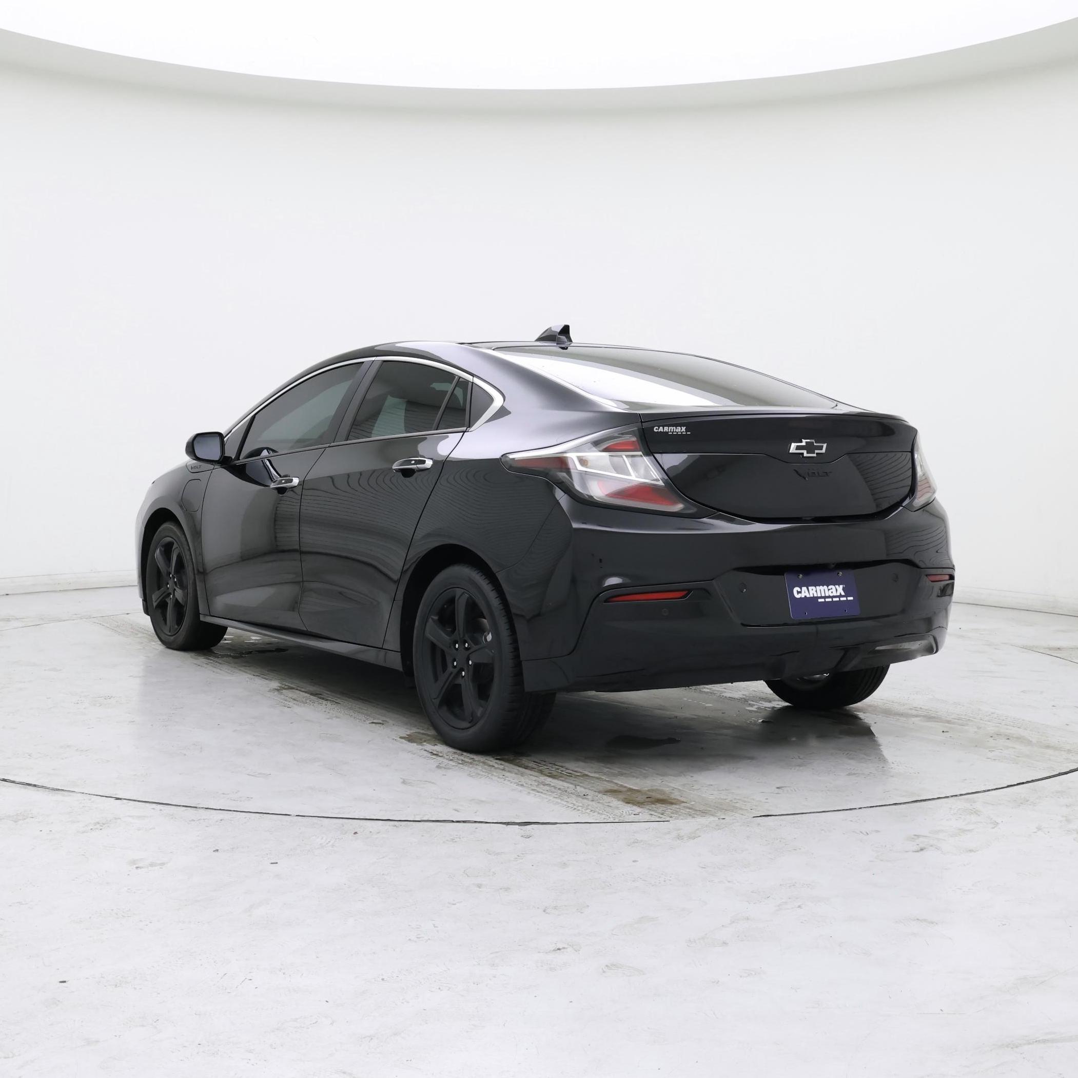 Thumbnail: 2018 Chevrolet Volt - 2