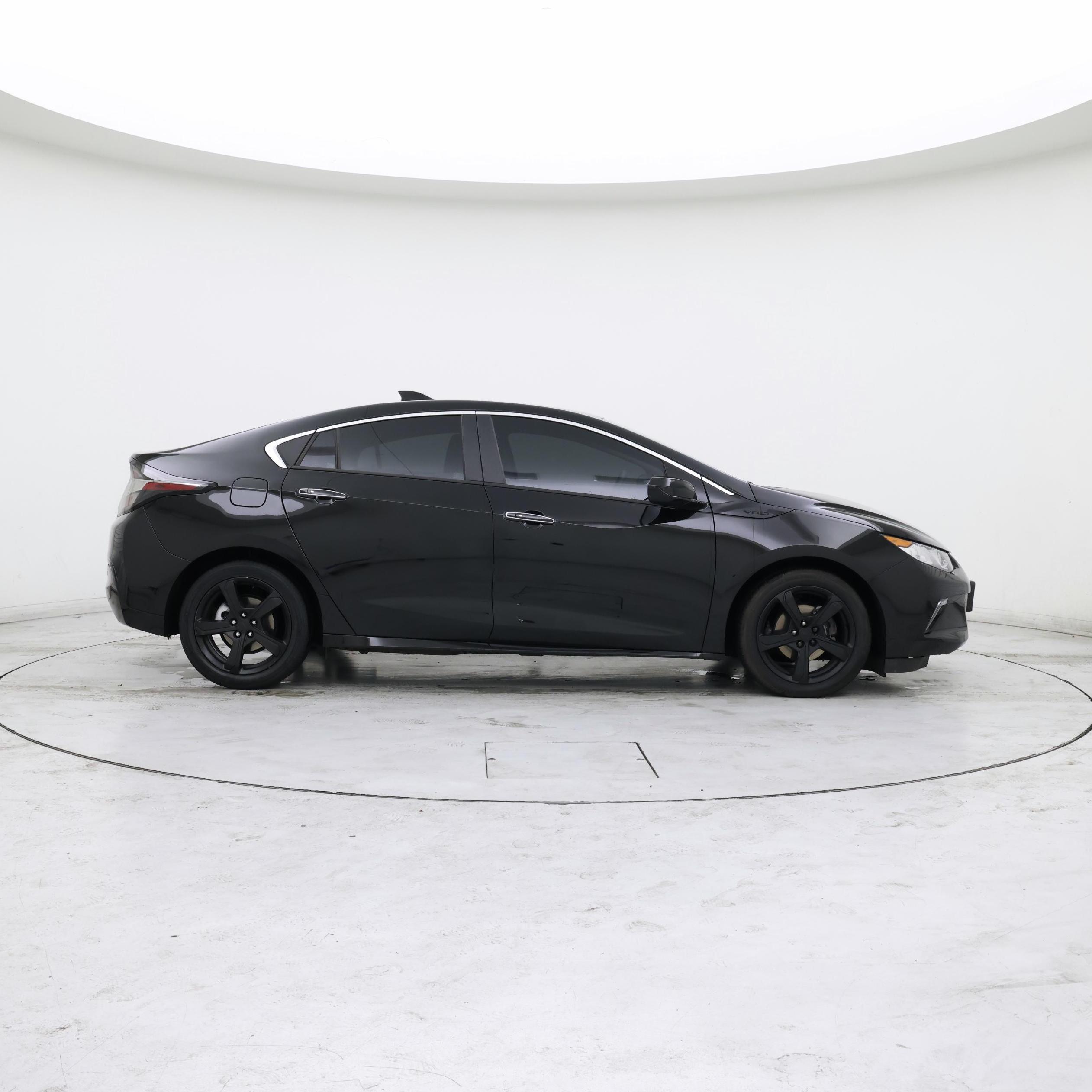 Thumbnail: 2018 Chevrolet Volt - 7