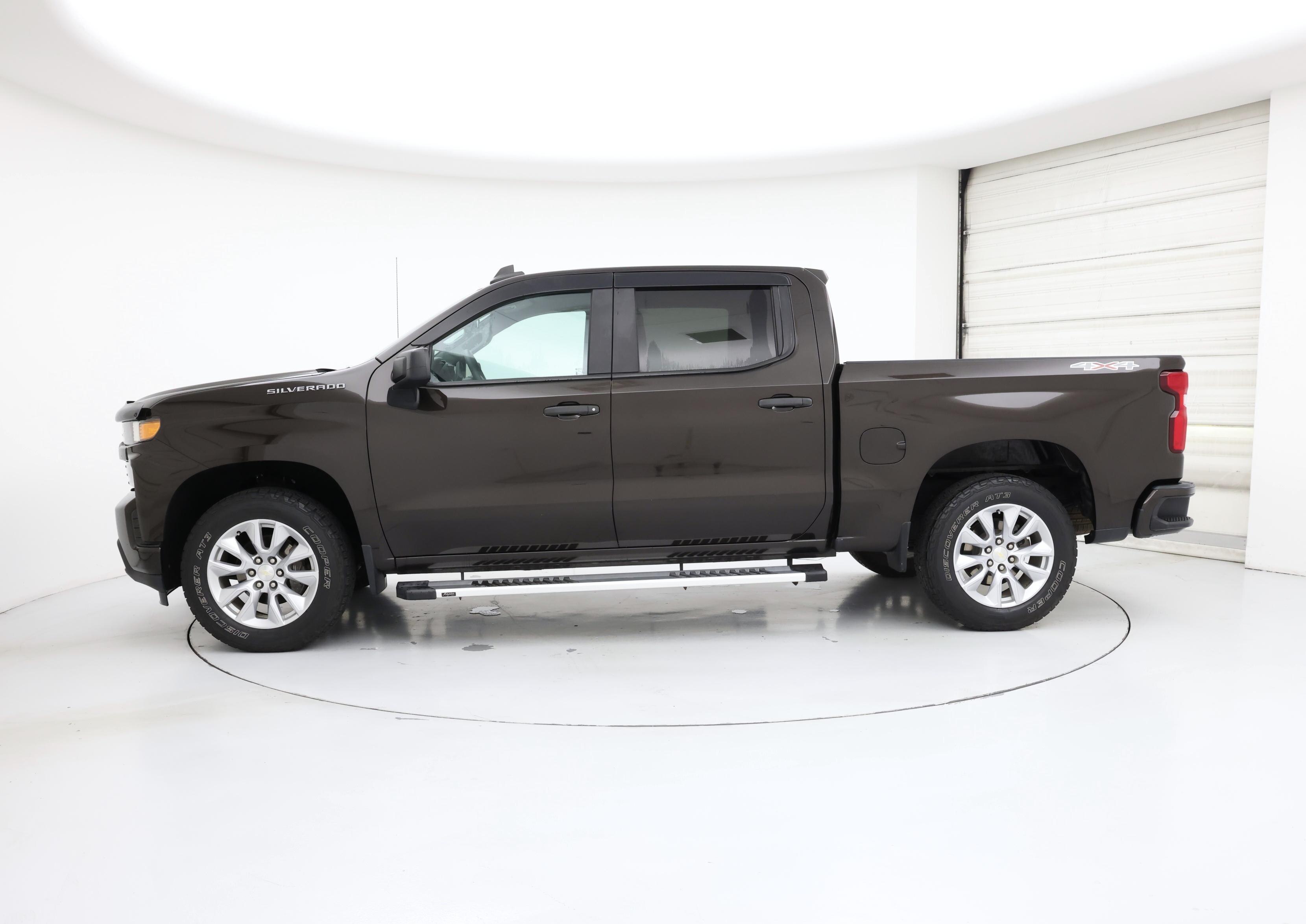 Thumbnail: 2020 Chevrolet Silverado 1500 - 3