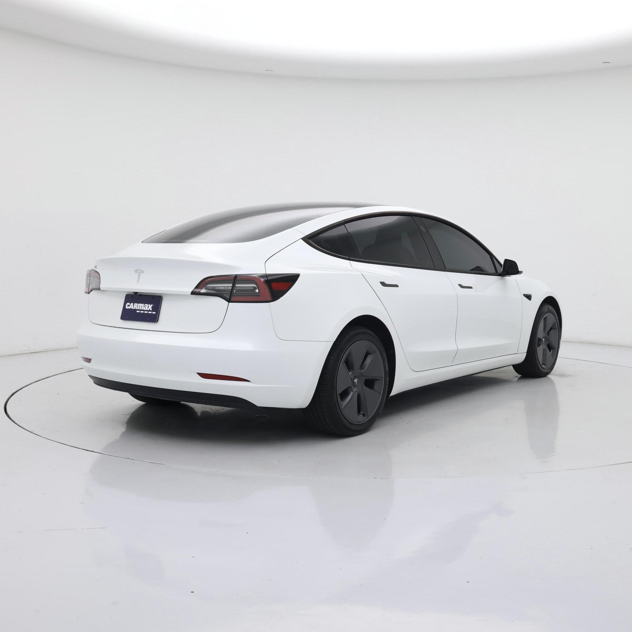 Thumbnail: 2023 Tesla Model 3 - 8