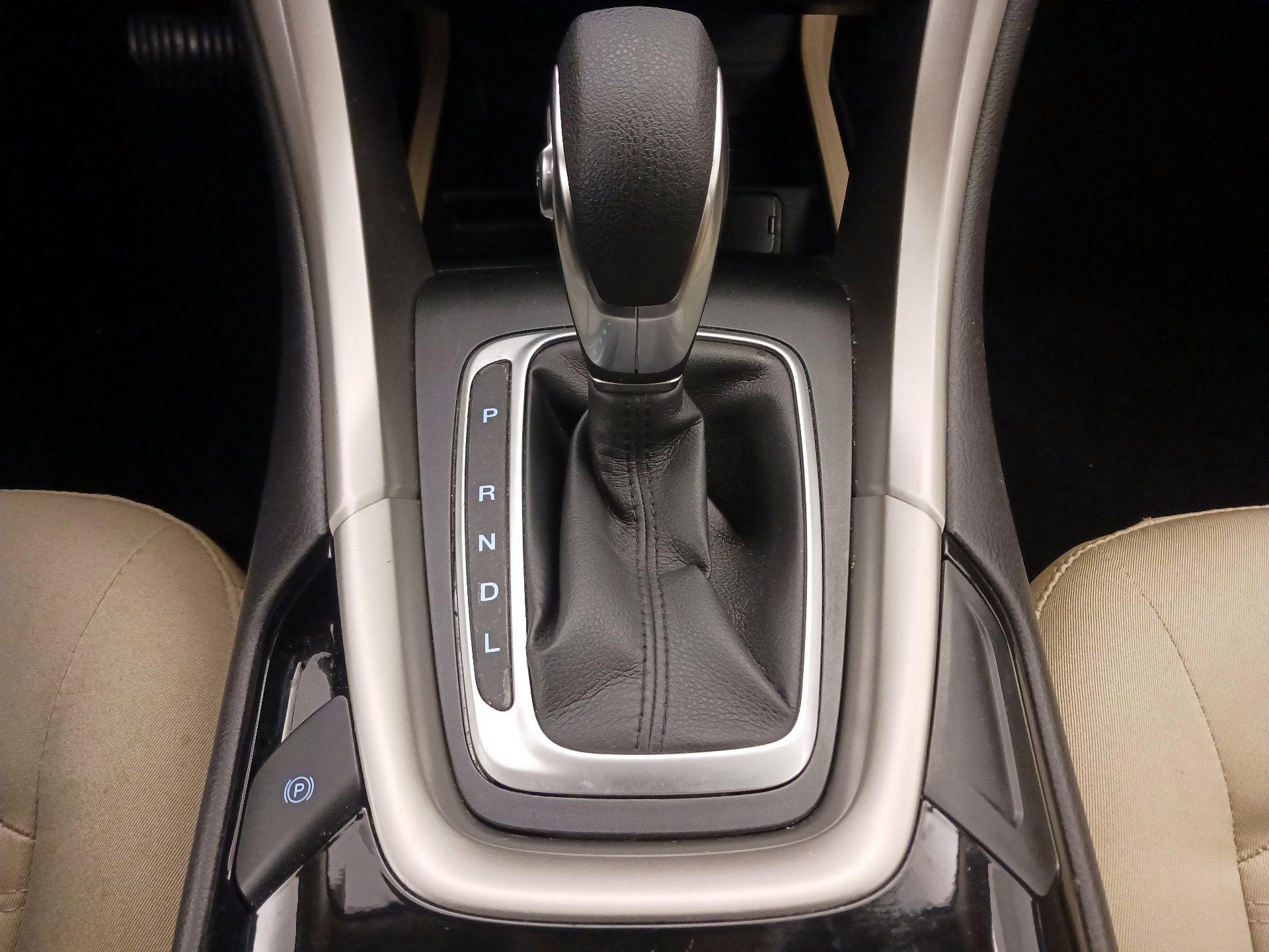 Thumbnail: 2015 Ford Fusion - 17