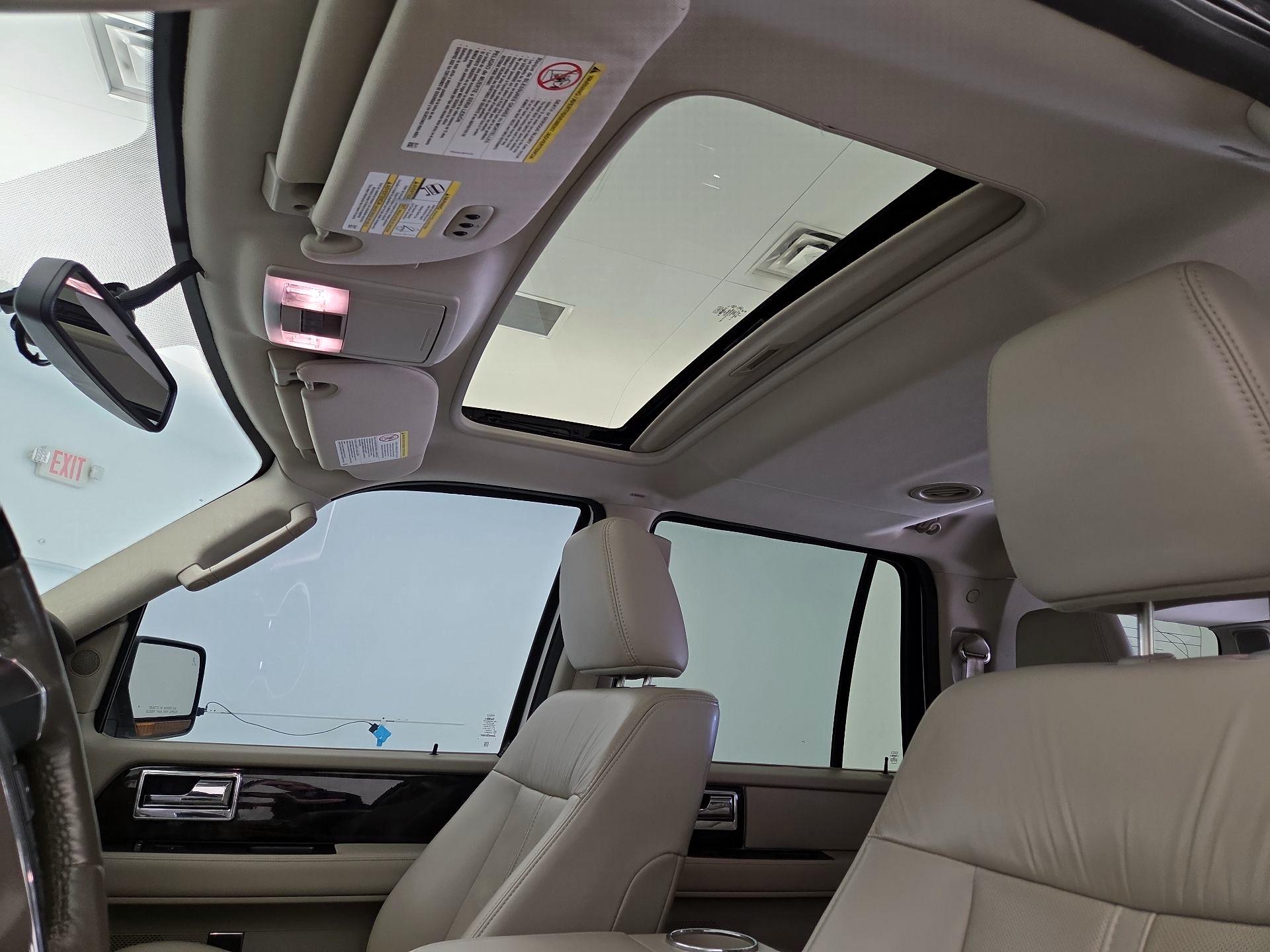 Thumbnail: 2017 Lincoln Navigator - 20