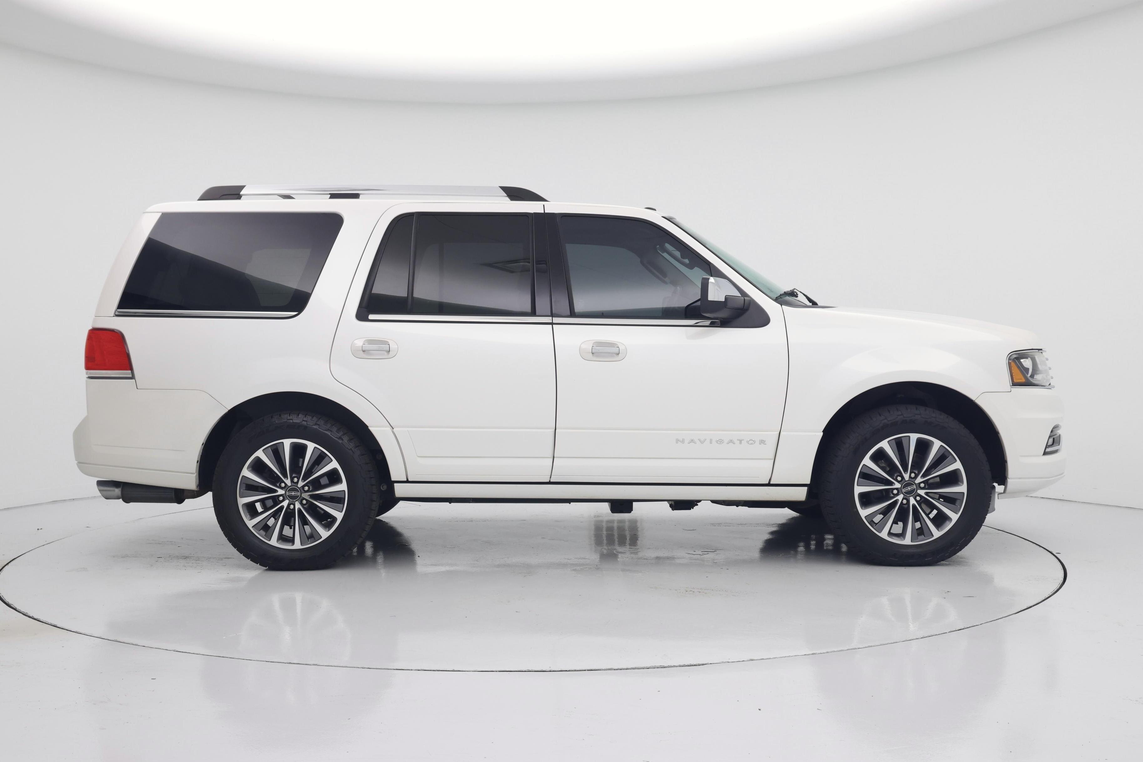 Thumbnail: 2017 Lincoln Navigator - 7
