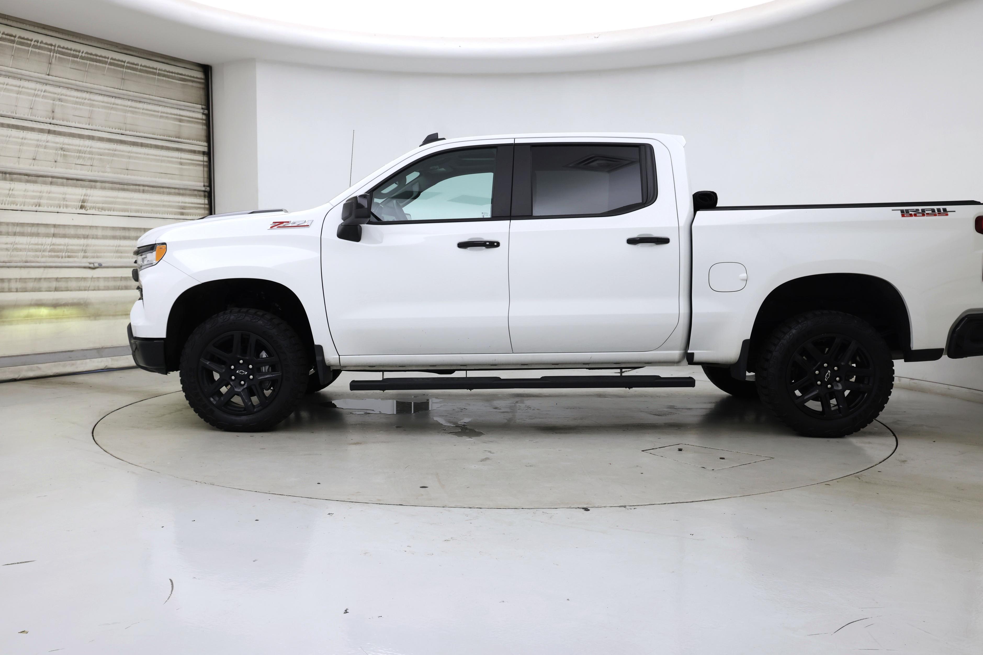 Thumbnail: 2026 Chevrolet Silverado 1500 - 3