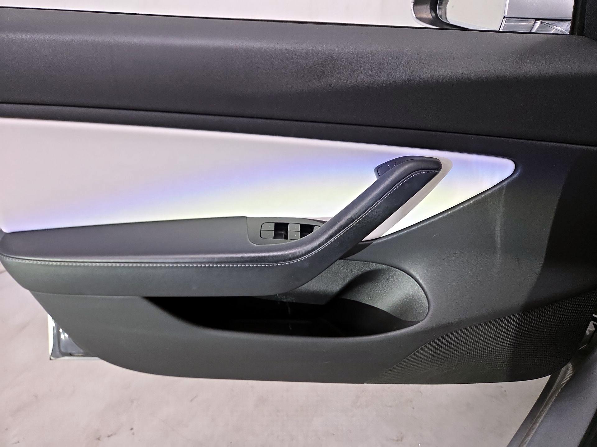 Thumbnail: 2019 Tesla Model 3 - 12