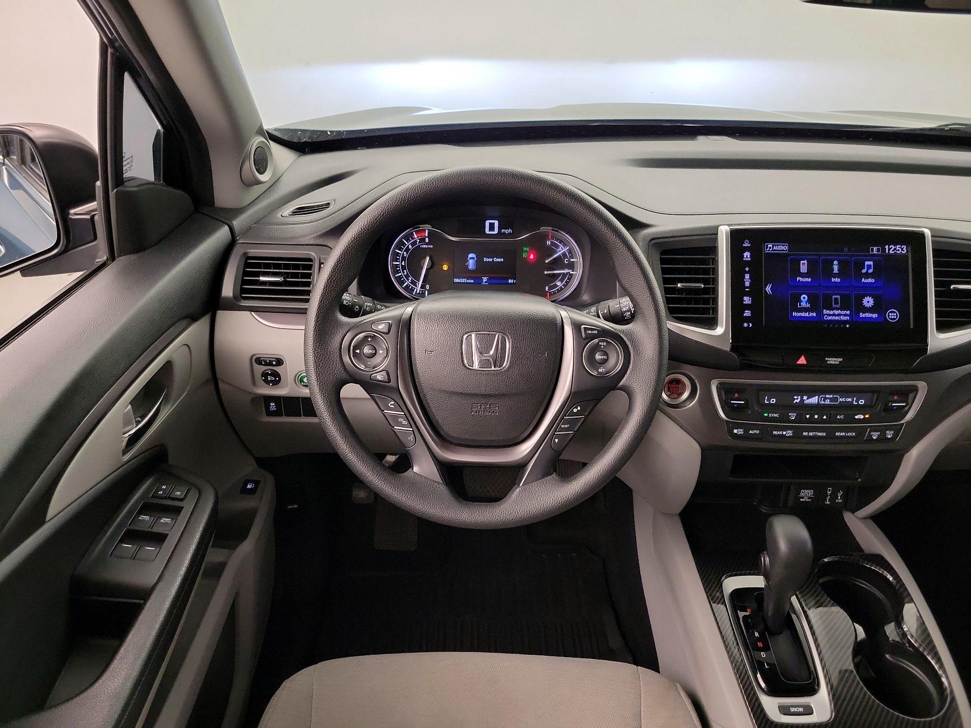 Thumbnail: 2018 Honda Pilot - 10