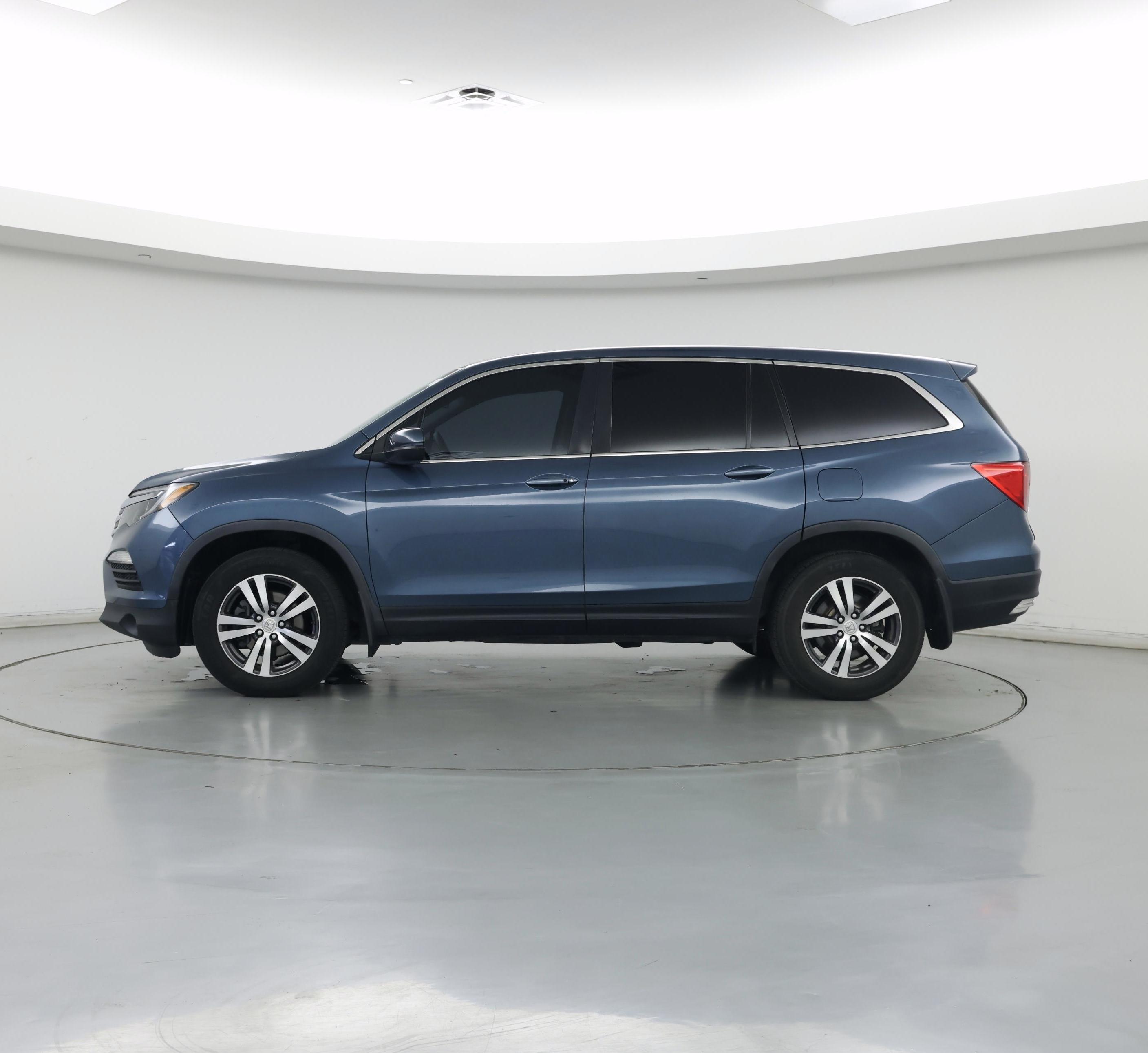 Thumbnail: 2018 Honda Pilot - 3