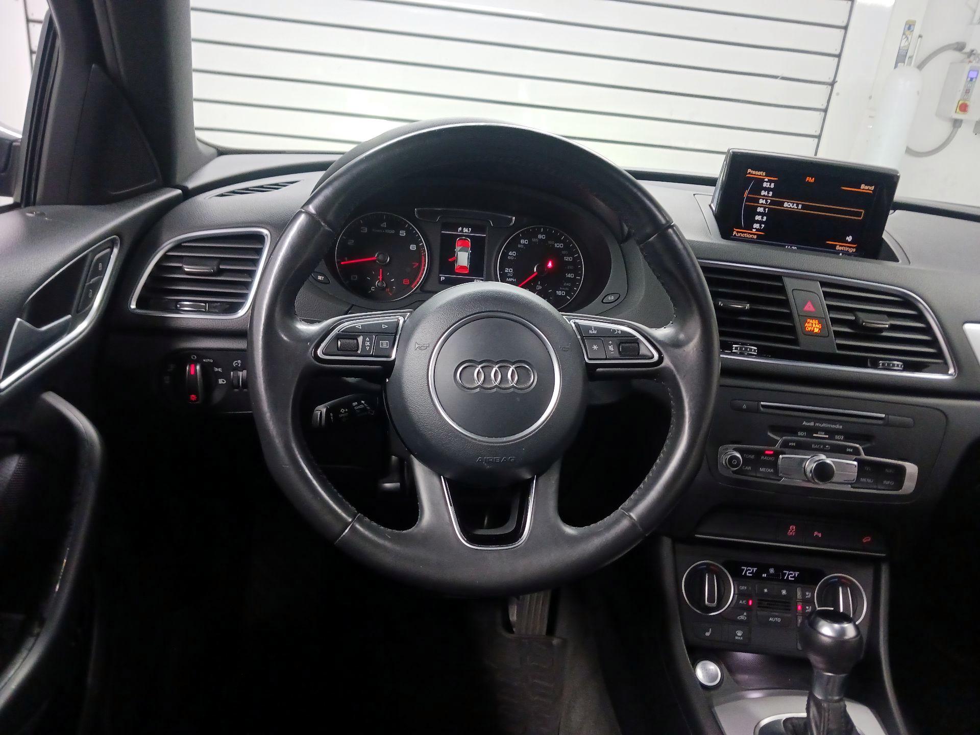 Thumbnail: 2017 Audi Q3 - 10
