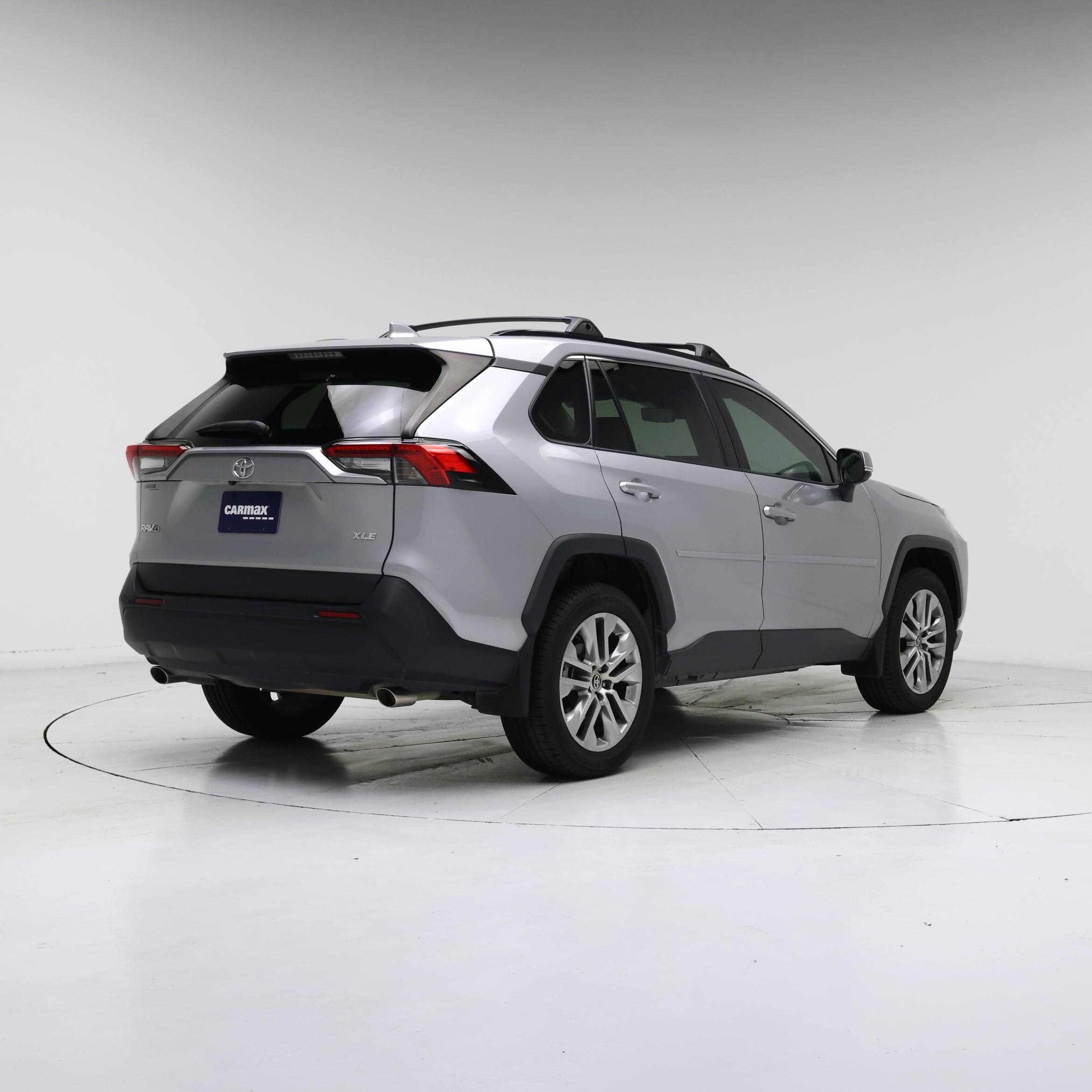 Thumbnail: 2023 Toyota RAV4 - 8