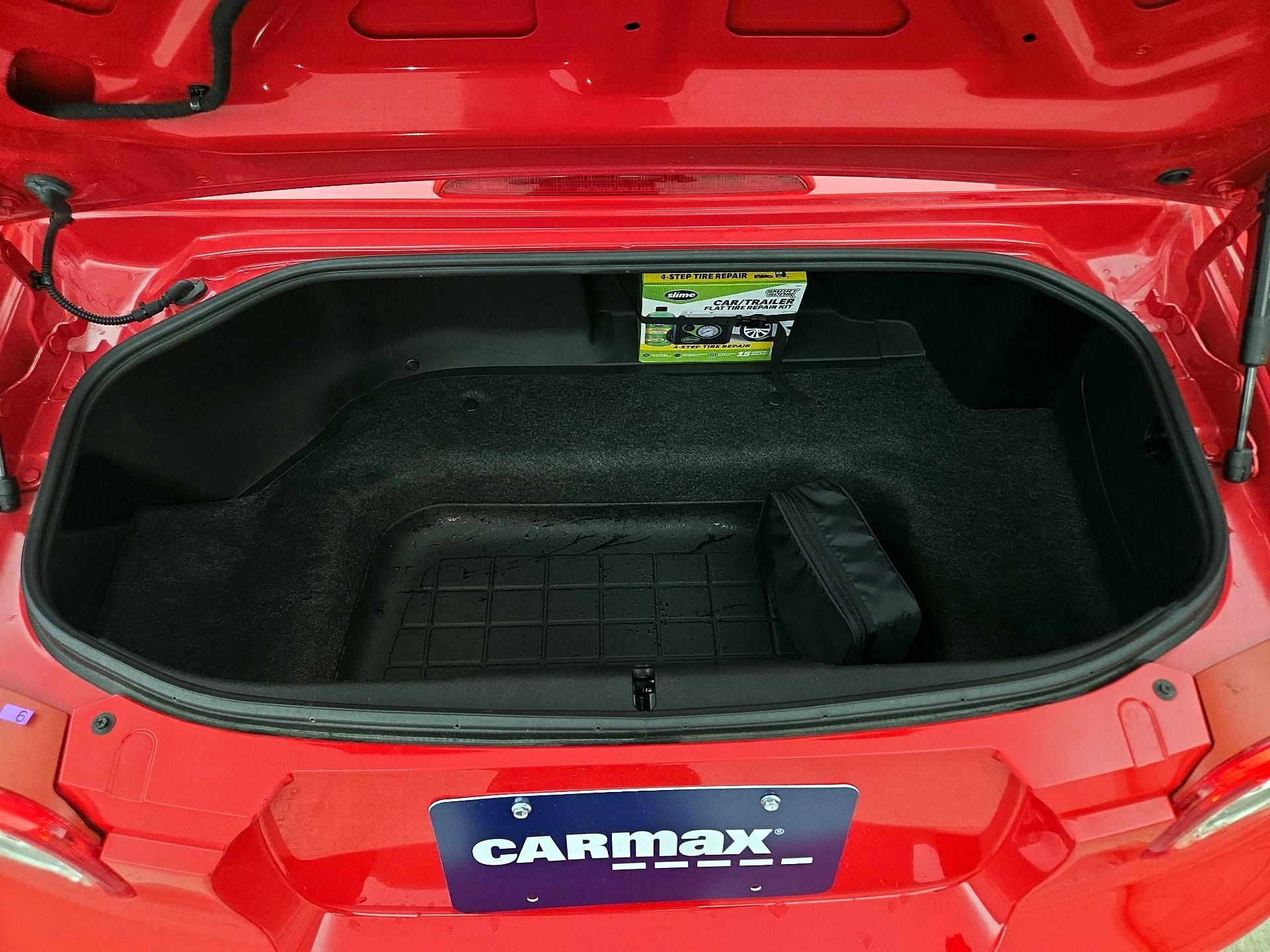 Thumbnail: 2014 Mazda MX-5 Miata - 18