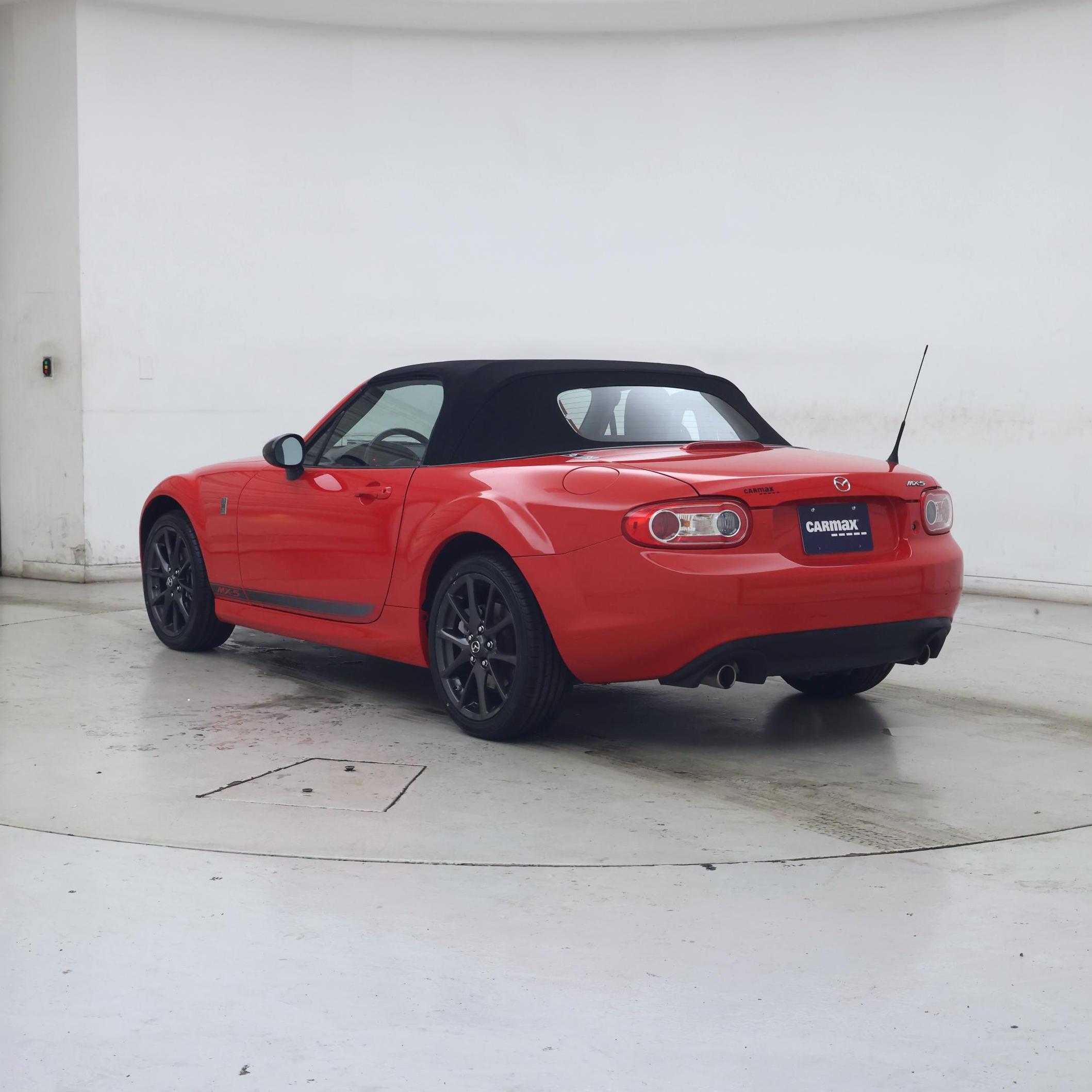 Thumbnail: 2014 Mazda MX-5 Miata - 2