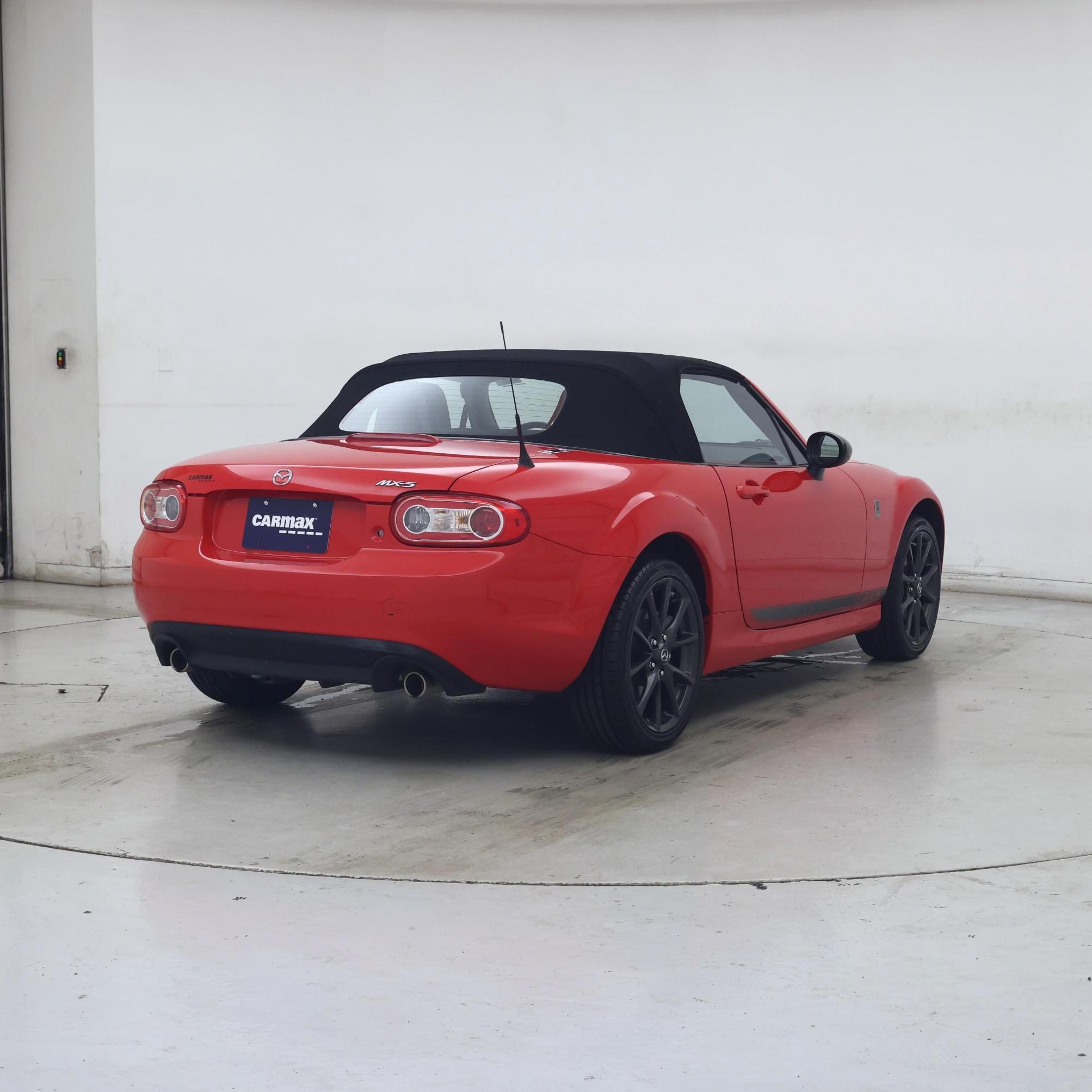 Thumbnail: 2014 Mazda MX-5 Miata - 8