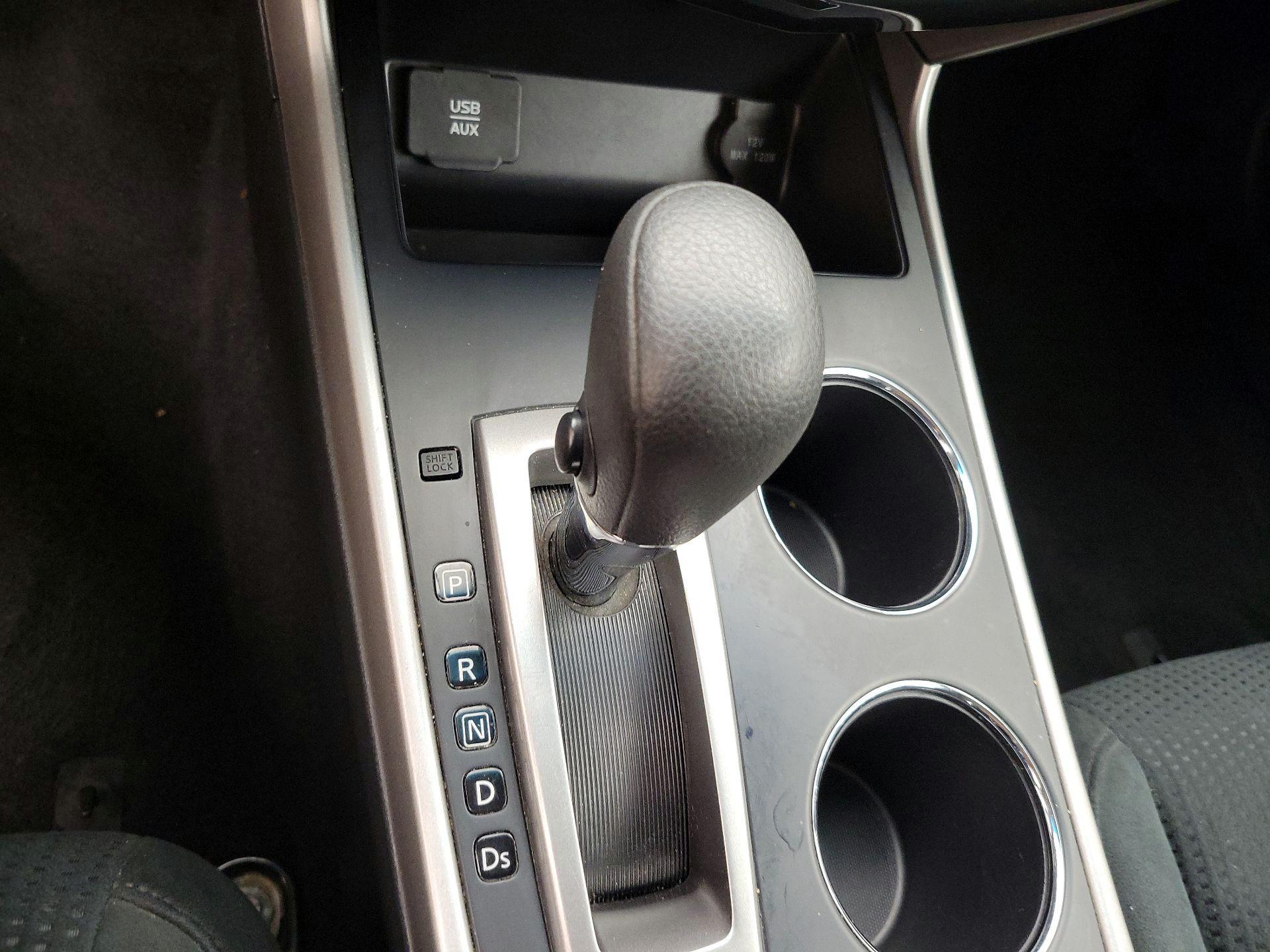 Thumbnail: 2015 Nissan Altima - 15