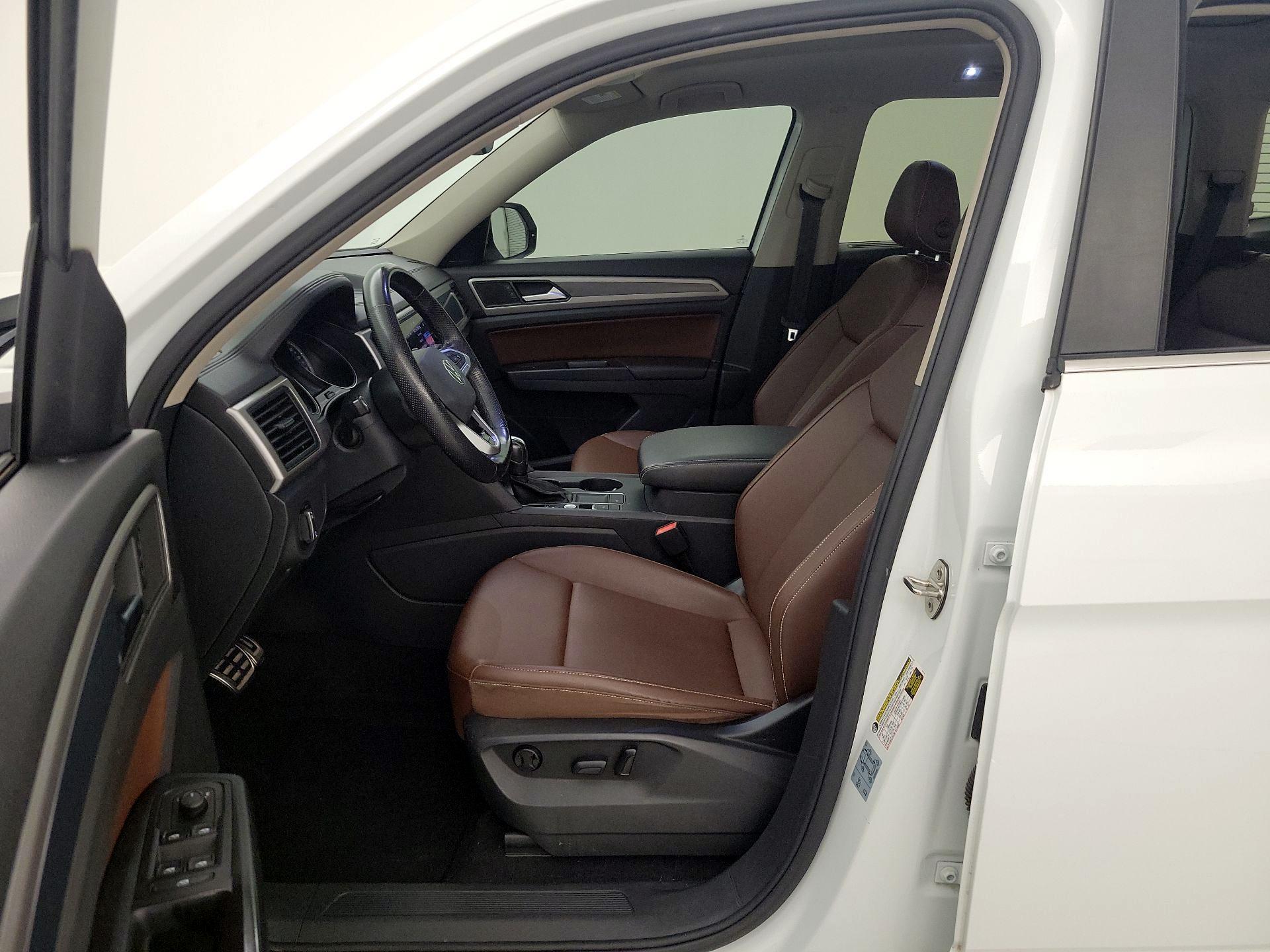 Thumbnail: 2021 Volkswagen Atlas - 11