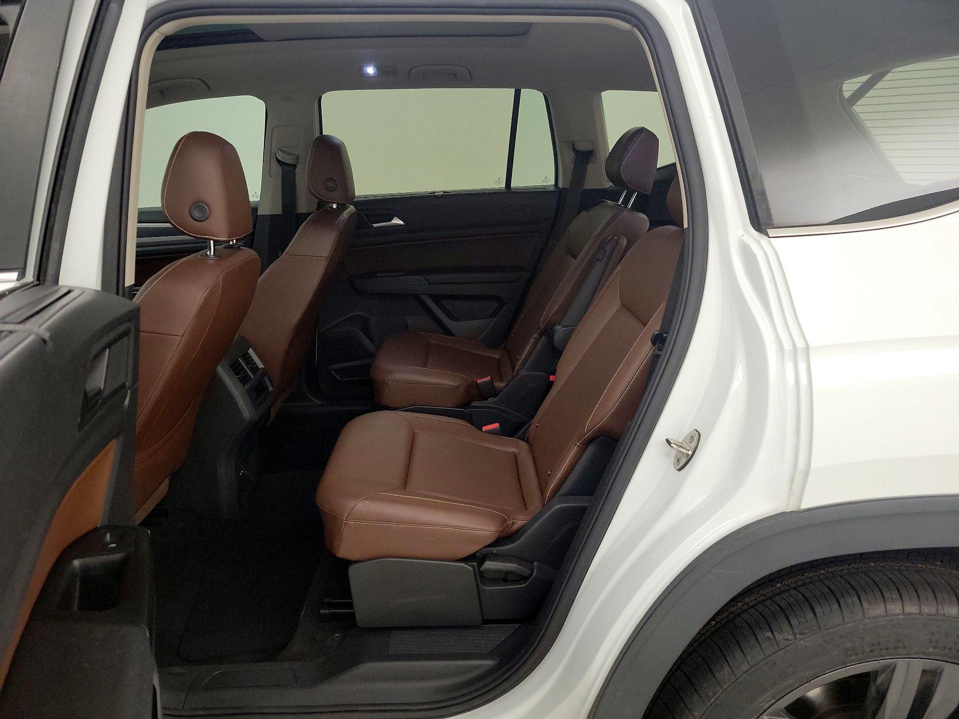 Thumbnail: 2021 Volkswagen Atlas - 20
