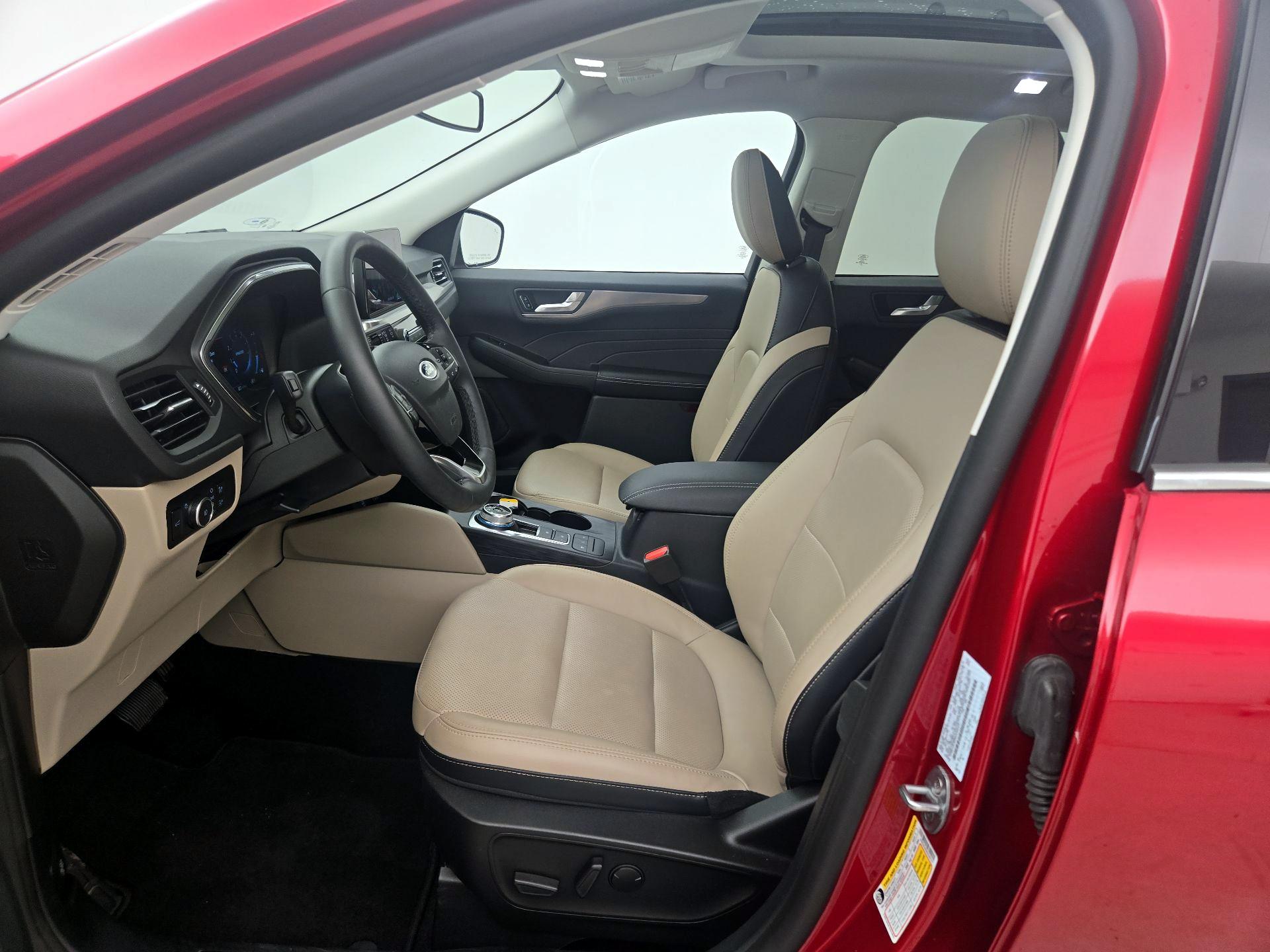 Thumbnail: 2022 Ford Escape - 11