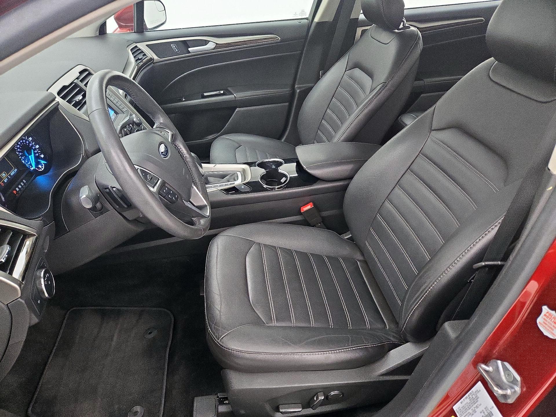 Thumbnail: 2014 Ford Fusion - 11