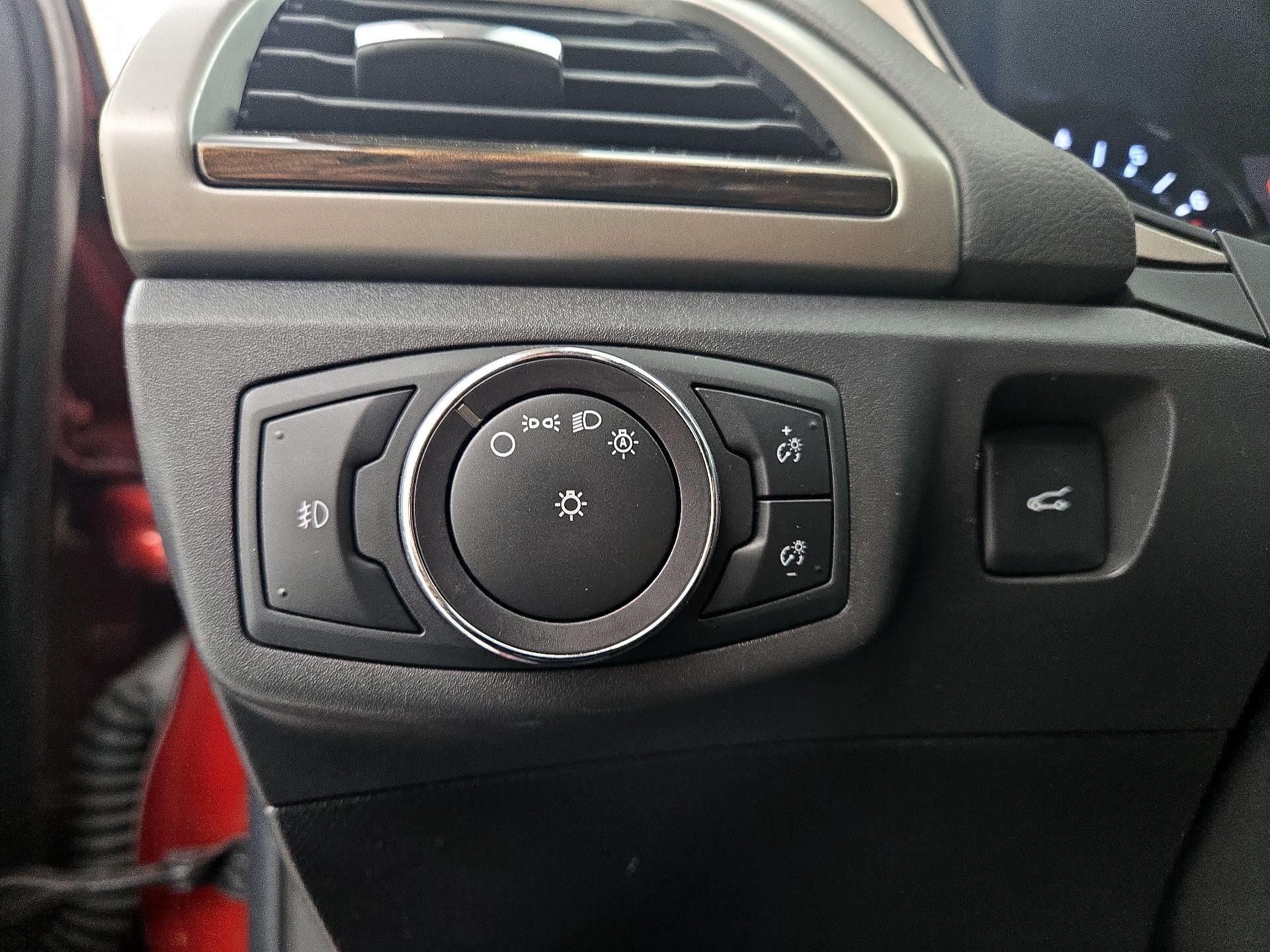 Thumbnail: 2014 Ford Fusion - 13