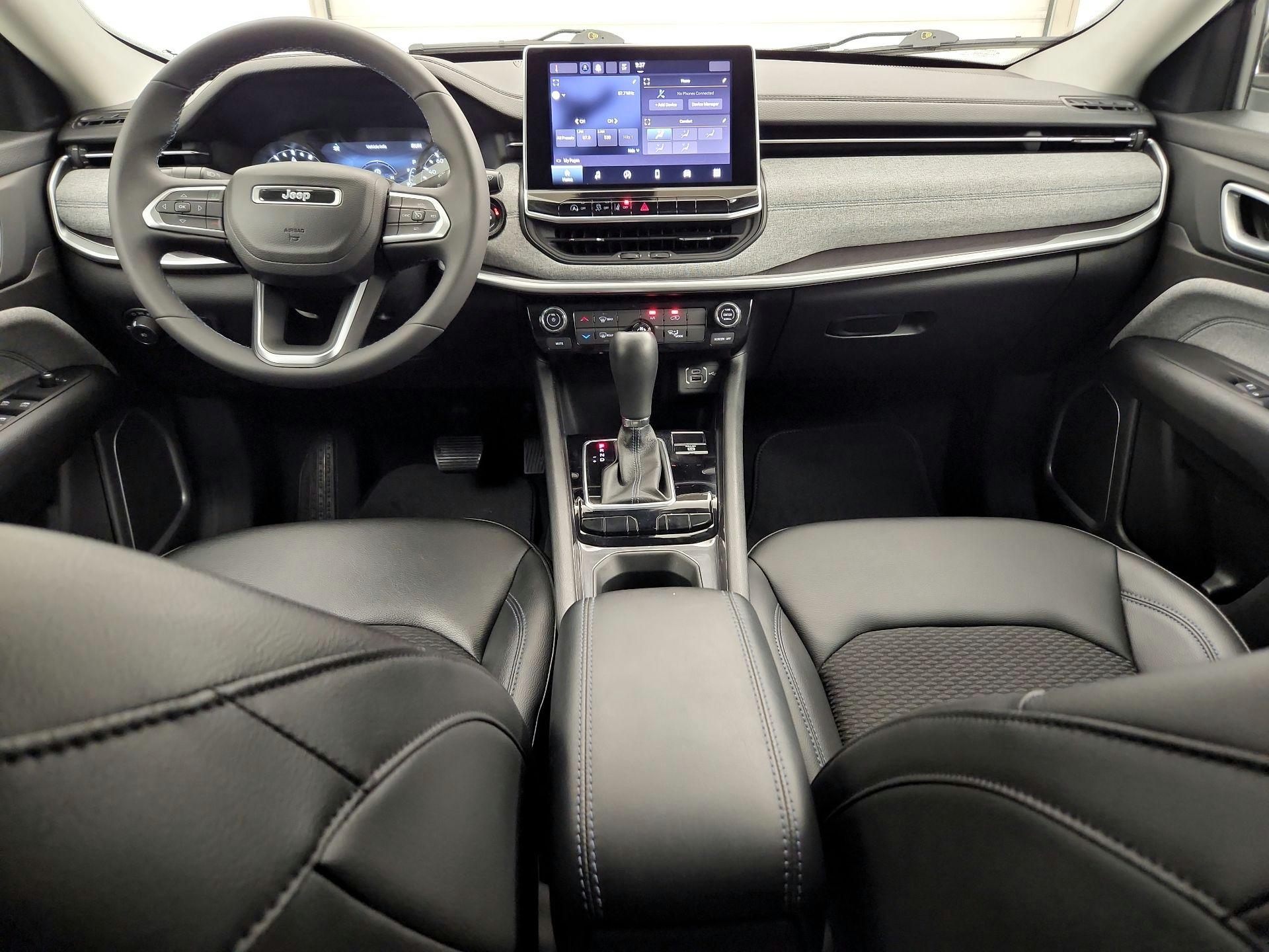 Thumbnail: 2022 Jeep Compass - 9