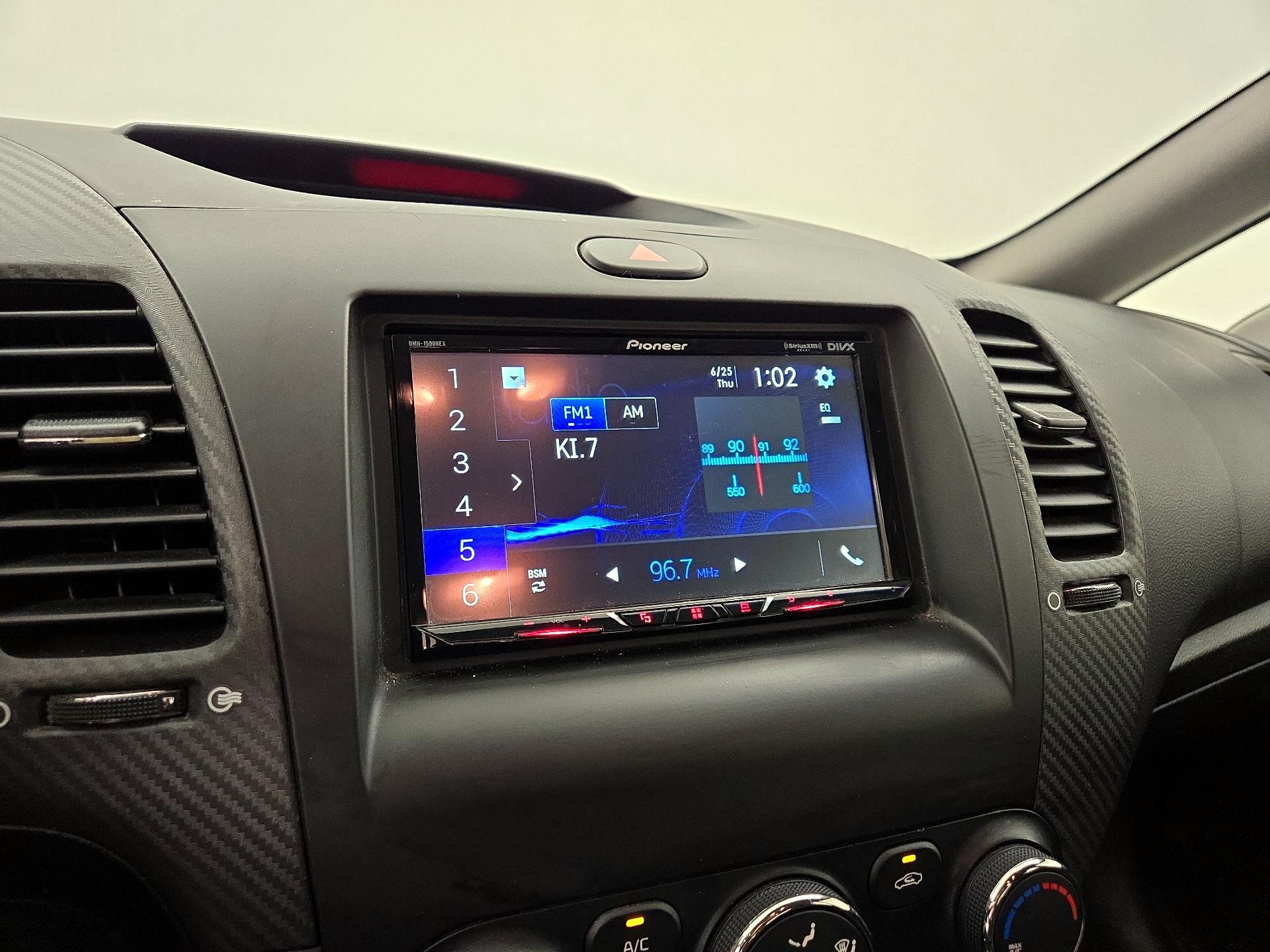 Thumbnail: 2014 Kia Forte - 14