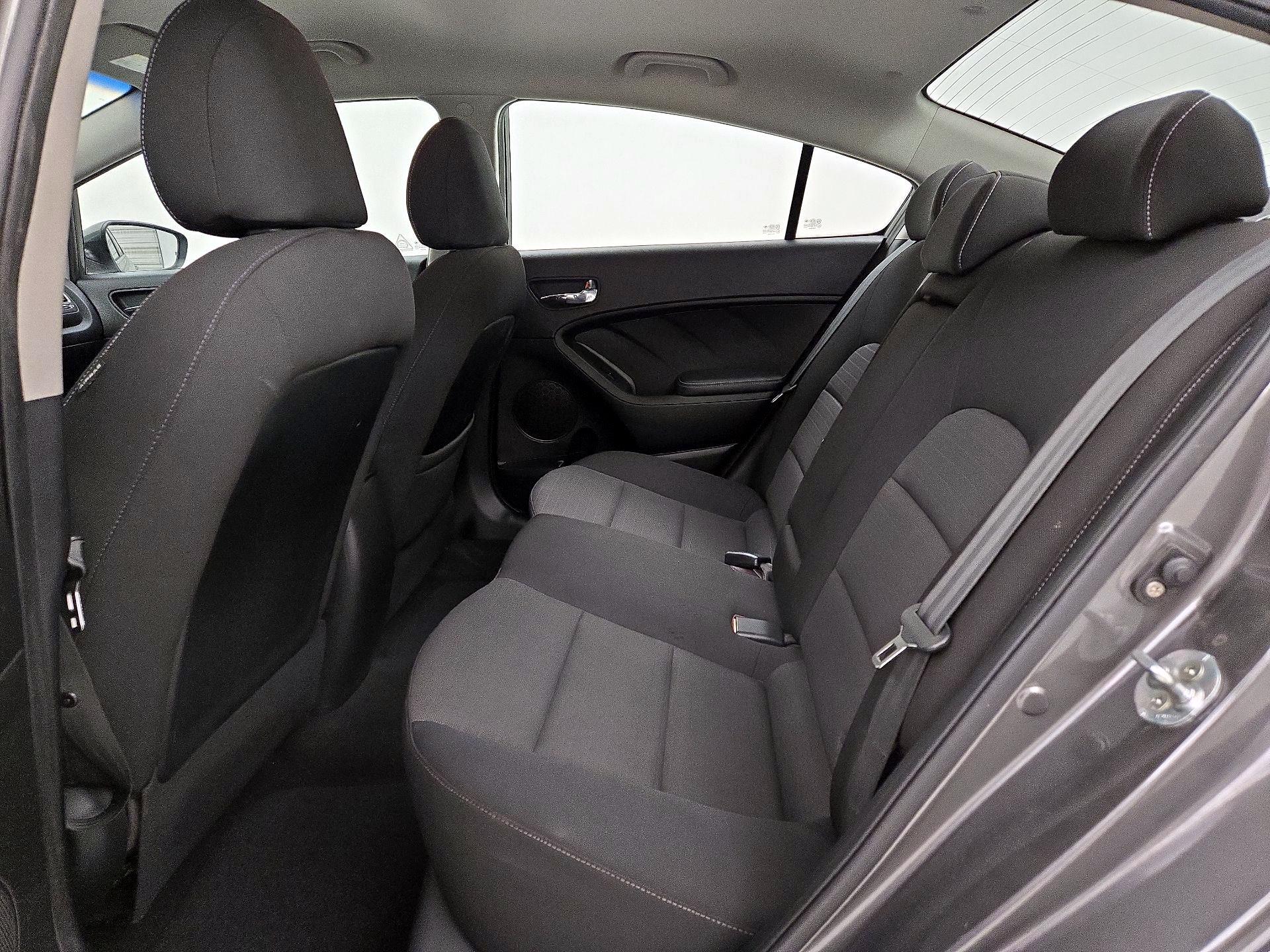 Thumbnail: 2014 Kia Forte - 18