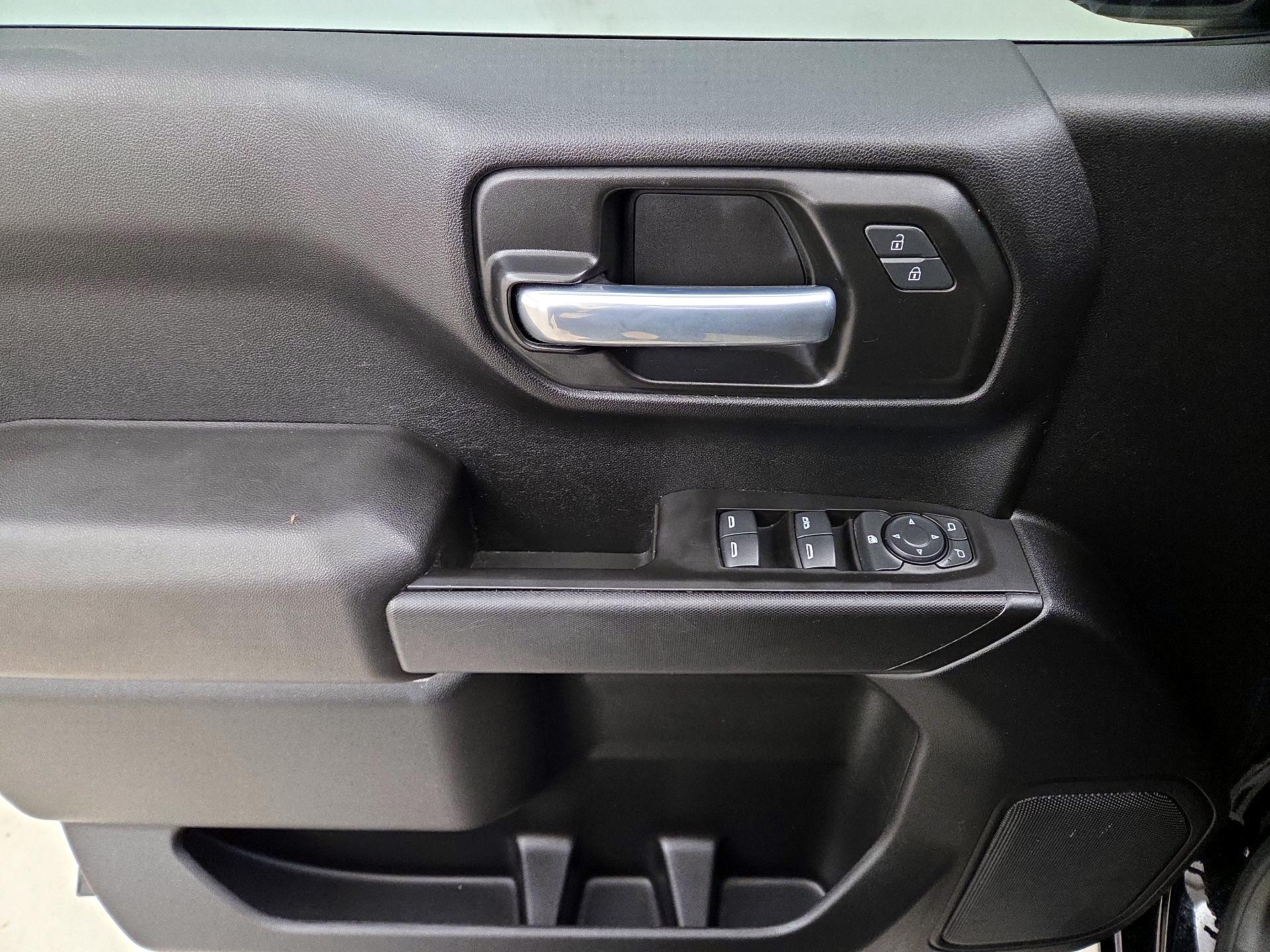 Thumbnail: 2021 Chevrolet Silverado 1500 - 12
