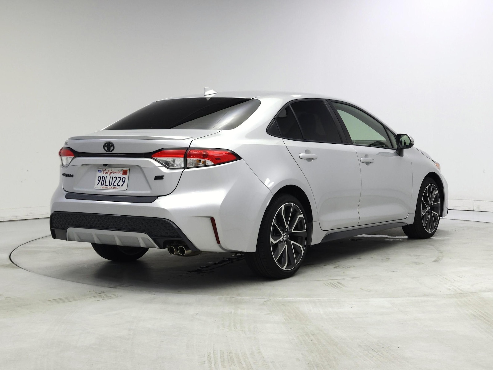 2022 Toyota Corolla SE - Photo 9