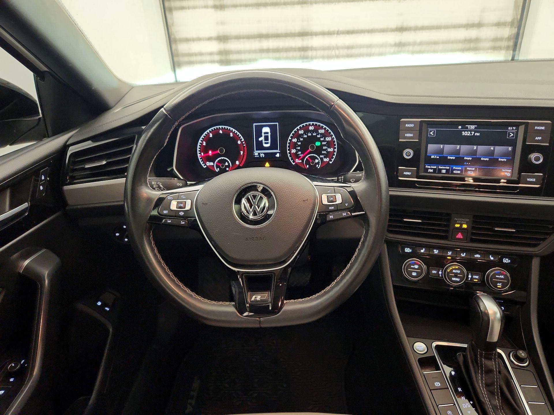 Thumbnail: 2021 Volkswagen Jetta - 10