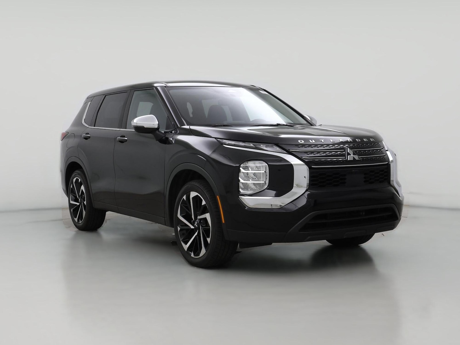 2022 Mitsubishi Outlander ES - Photo 1