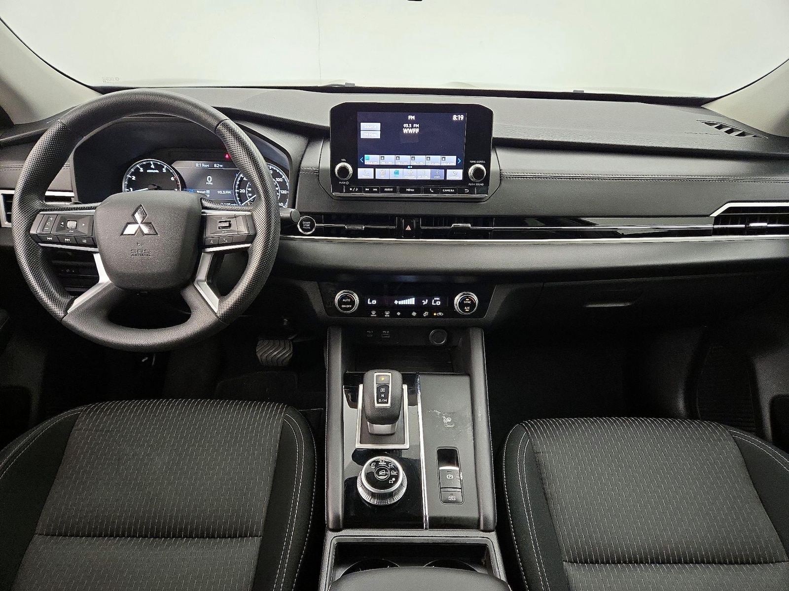 2022 Mitsubishi Outlander ES - Photo 10