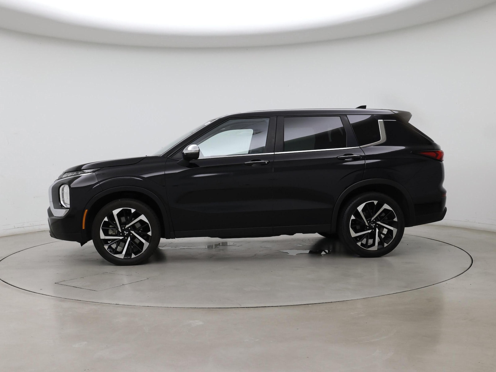 2022 Mitsubishi Outlander ES - Photo 4